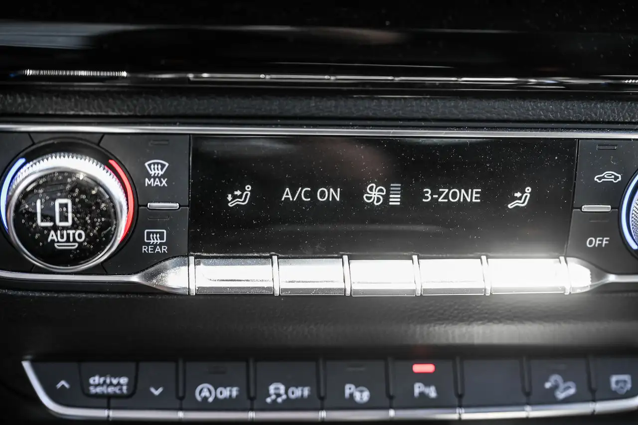 Audi Q5 снимка Audi Q5