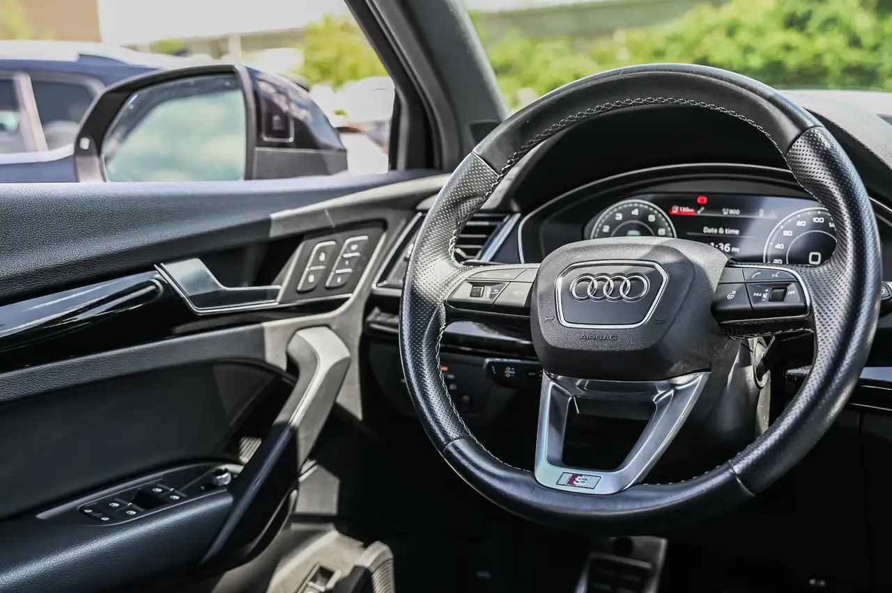 Audi Q5 снимка Audi Q5