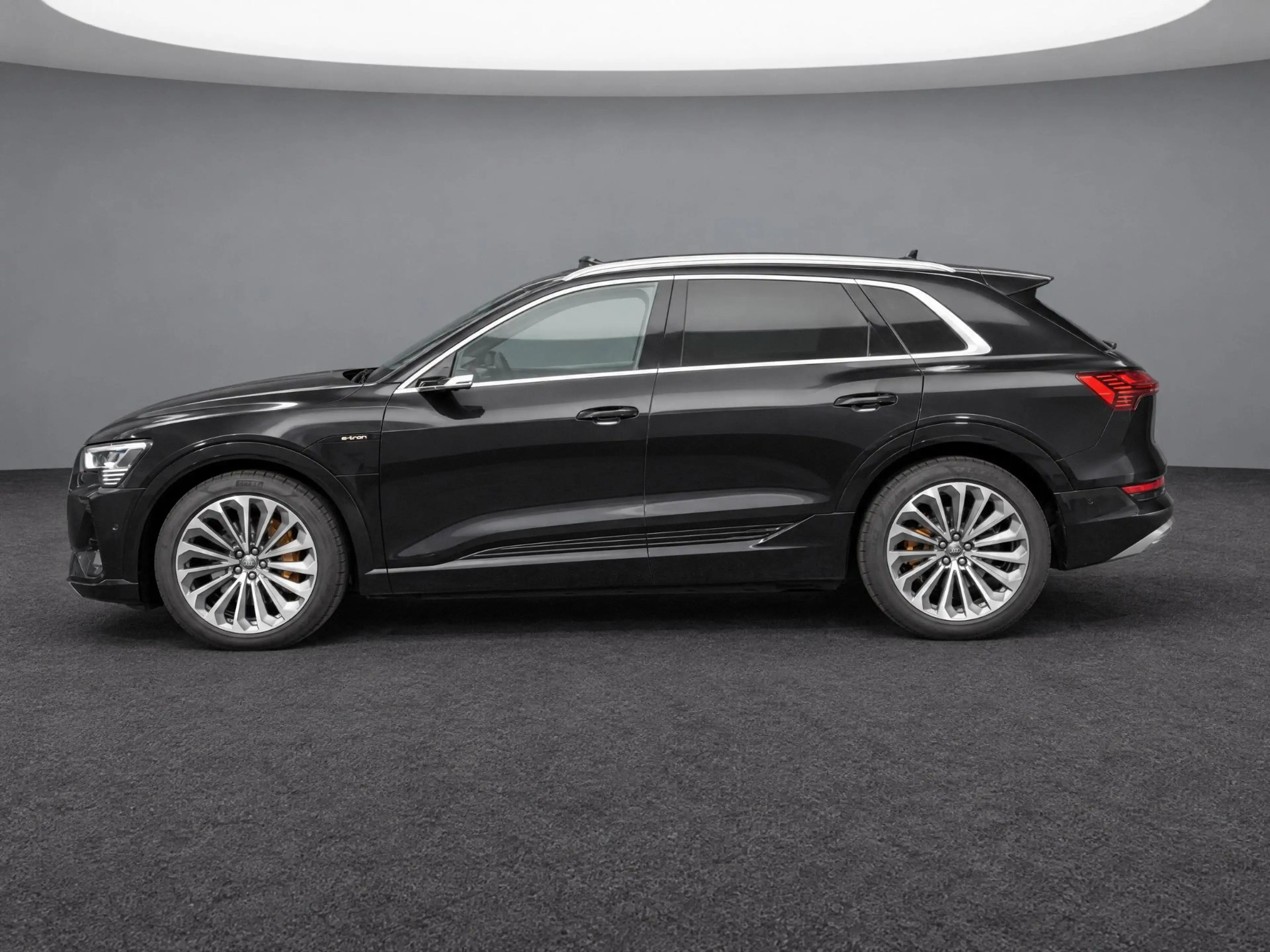 Audi e-tron 55 408pk Quattro S edition 95 kWh · SOH 97% · Pano — photo 4