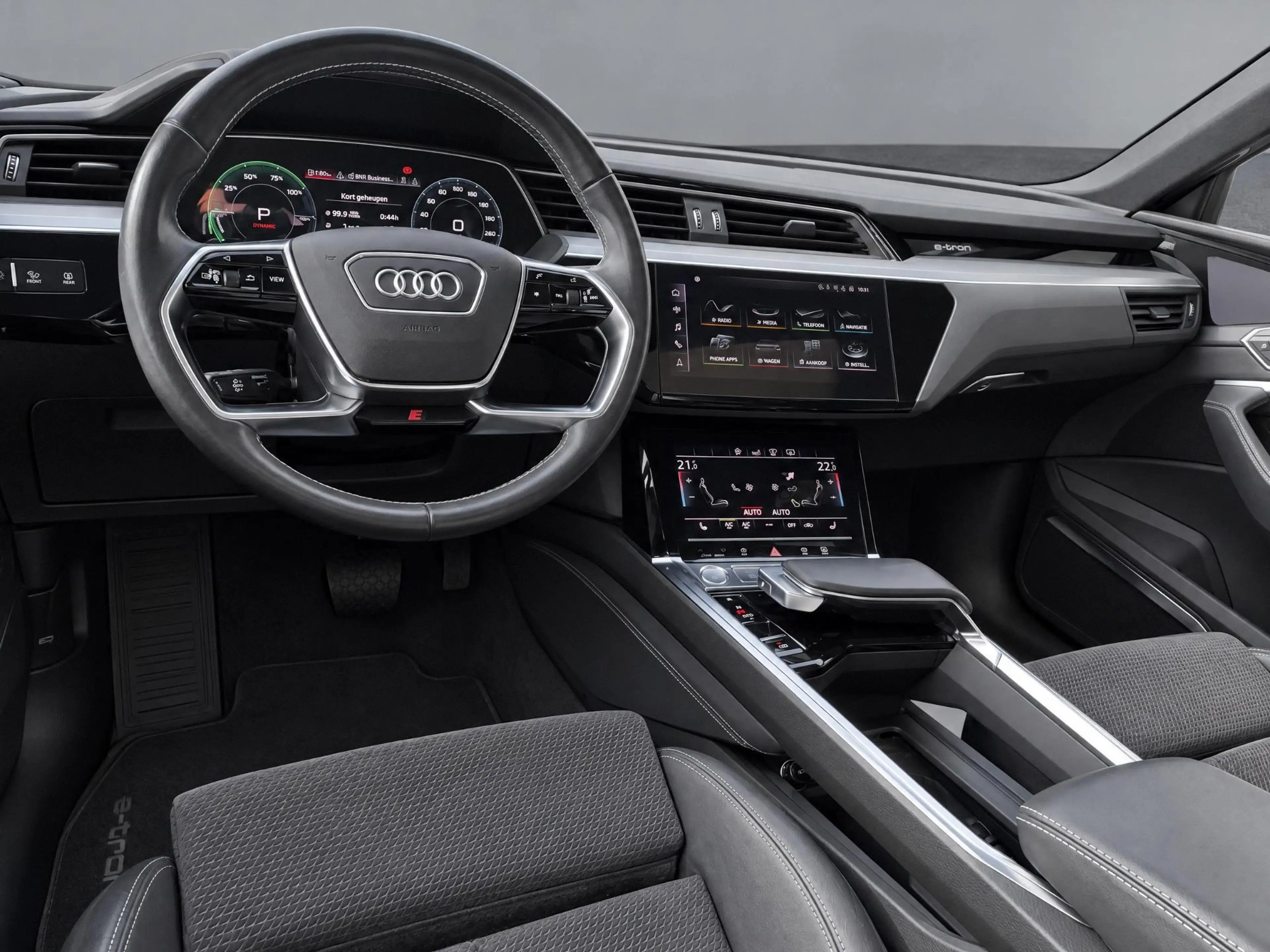 Audi e-tron 55 408pk Quattro S edition 95 kWh · SOH 97% · Pano — photo 11