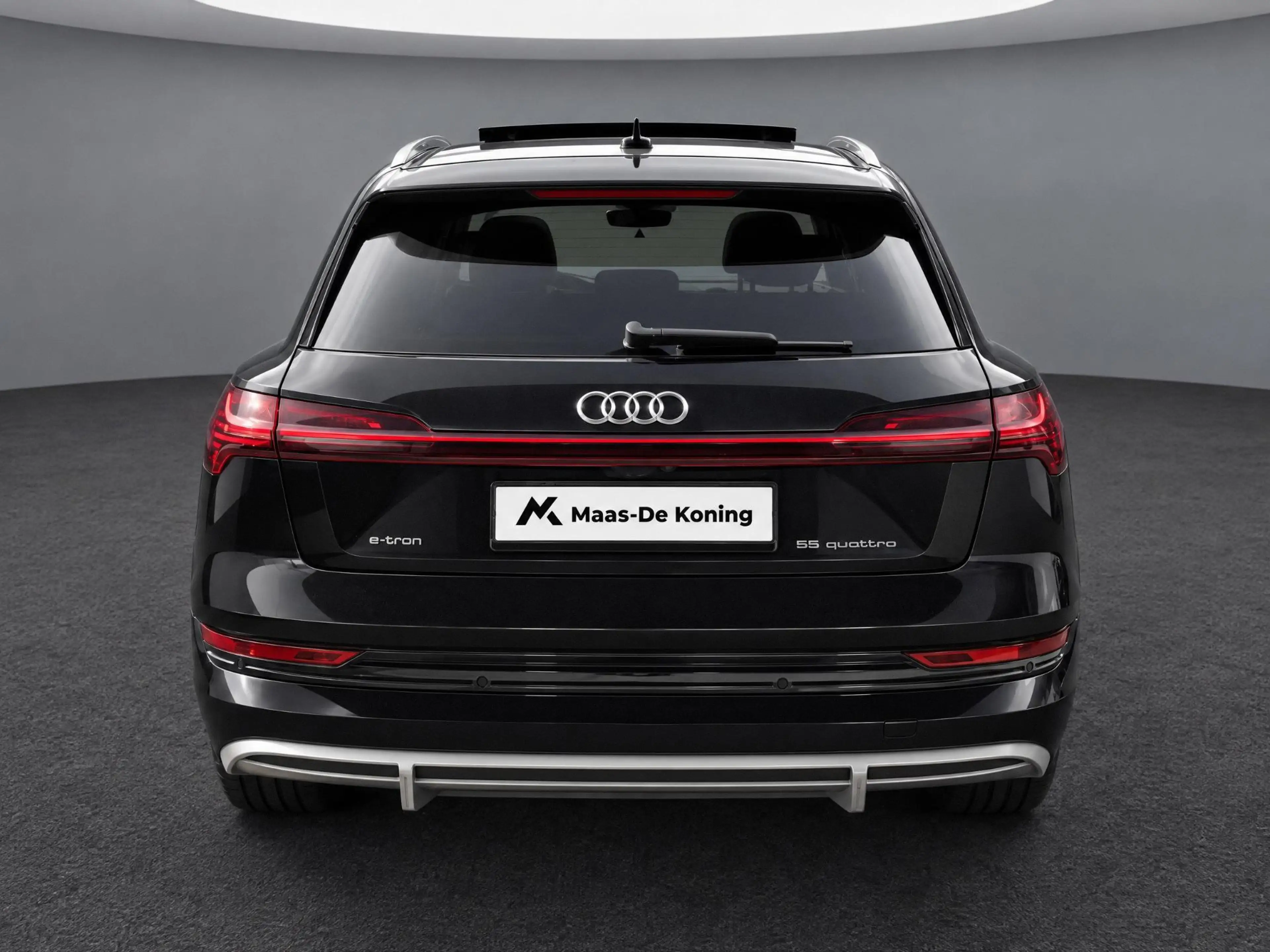 Audi e-tron 55 408pk Quattro S edition 95 kWh · SOH 97% · Pano — photo 6