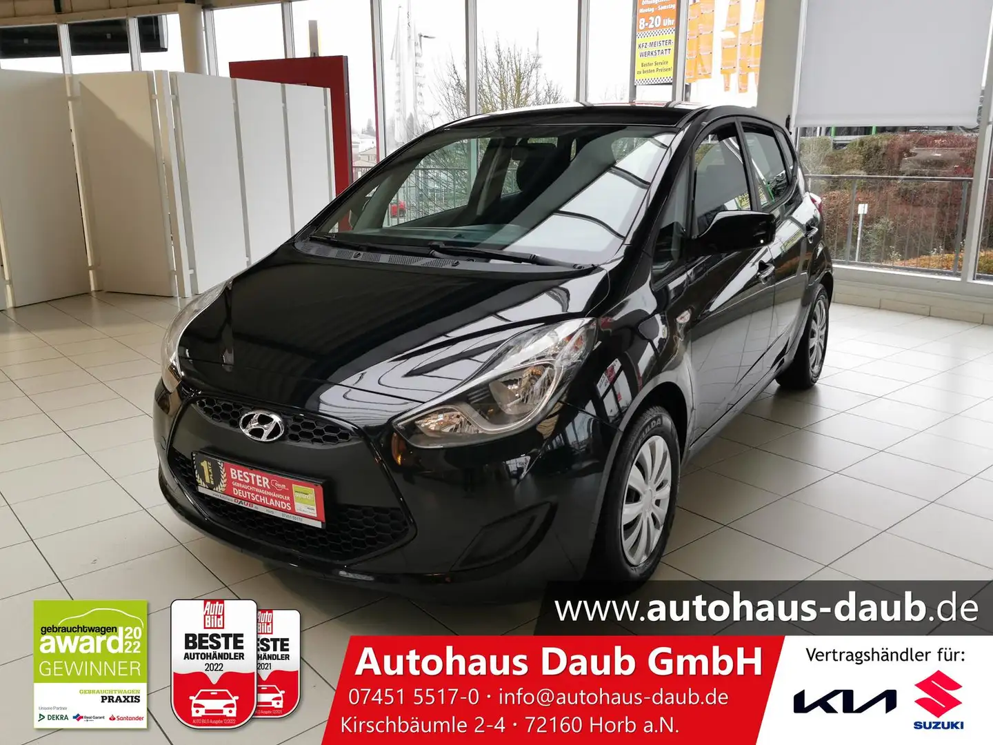 Hyundai iX20 blue Classic 1.6 CRDi KAT 1582 ccm Schwarz - 1