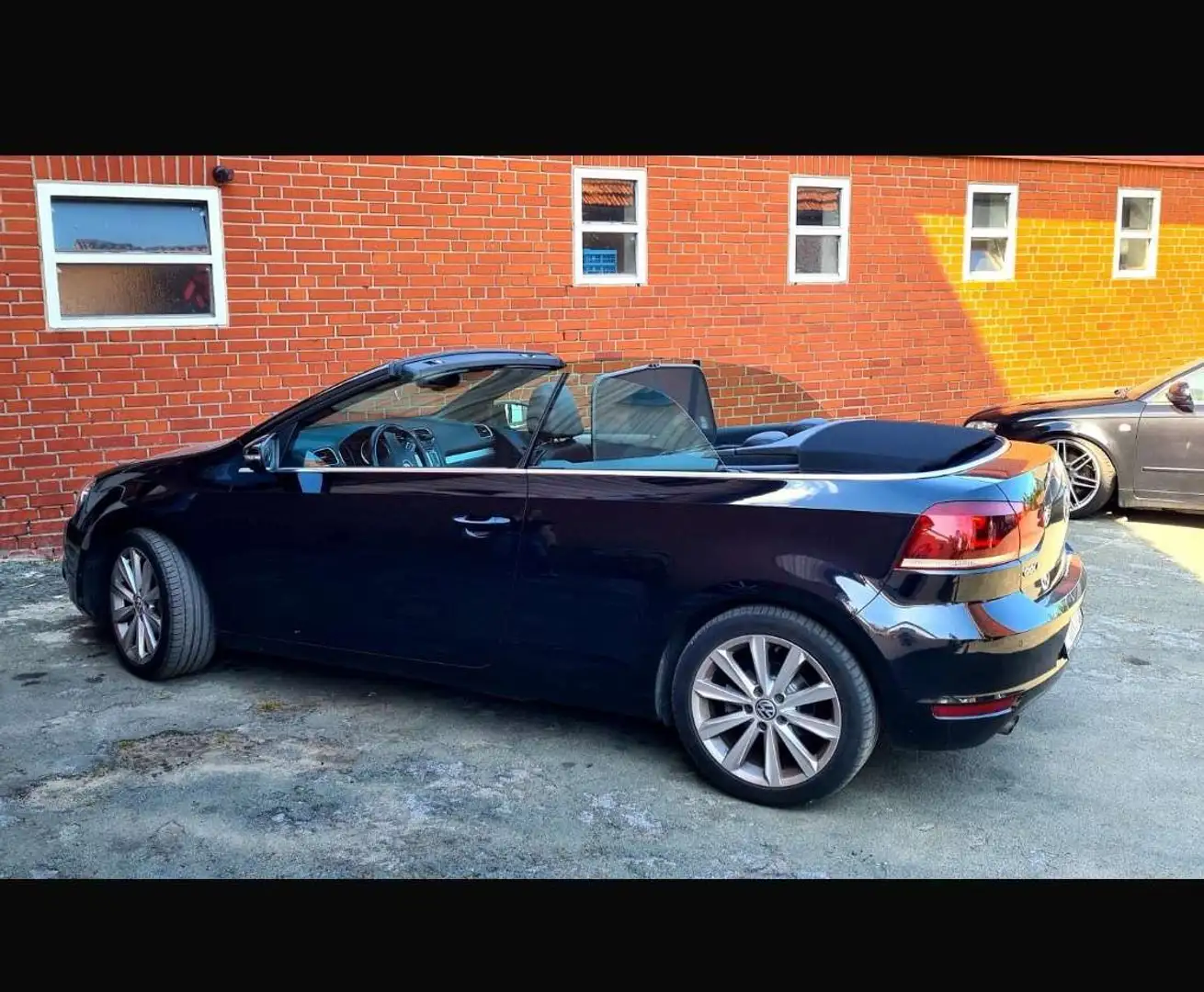 Volkswagen Golf Cabriolet Basis BMT Schwarz - 2