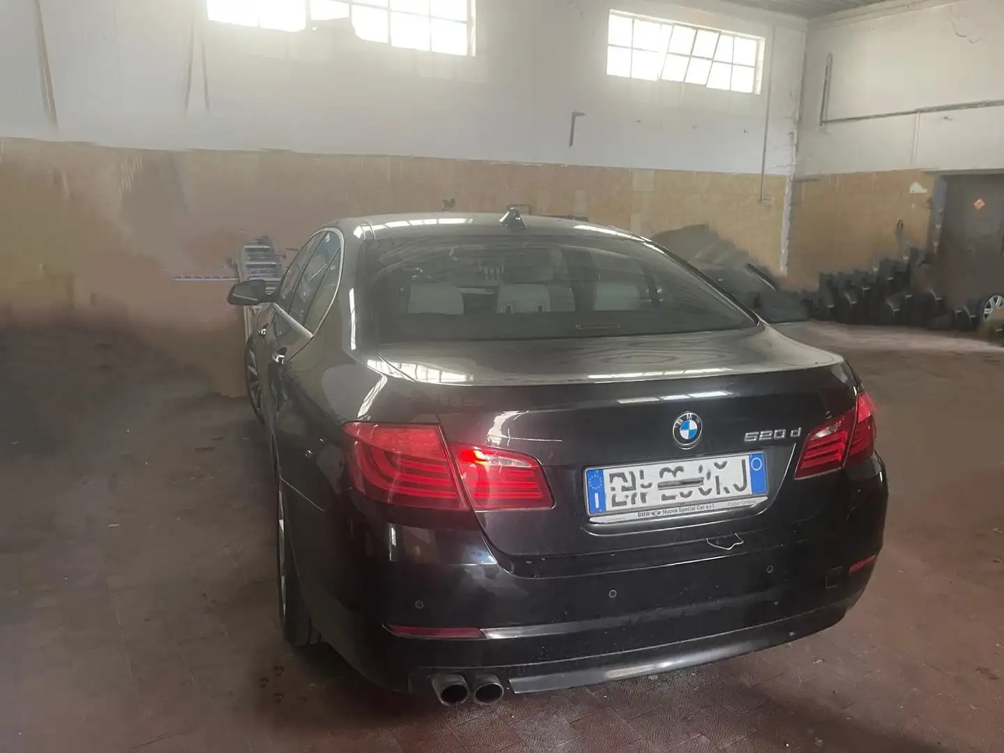BMW 520 Serie 5 F10 Berlina 520d Msport Nero - 2