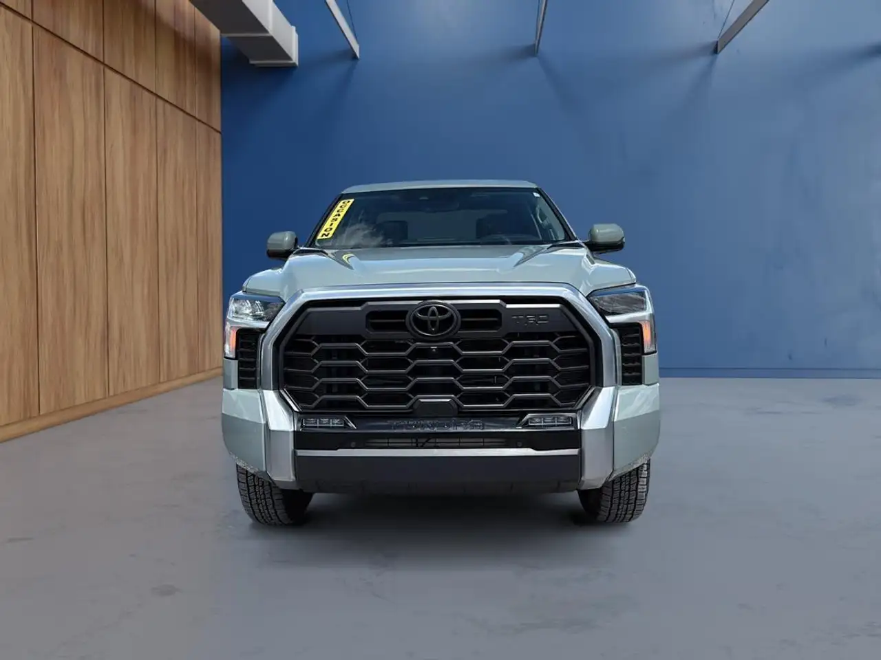 Toyota Tundra снимка Toyota Tundra