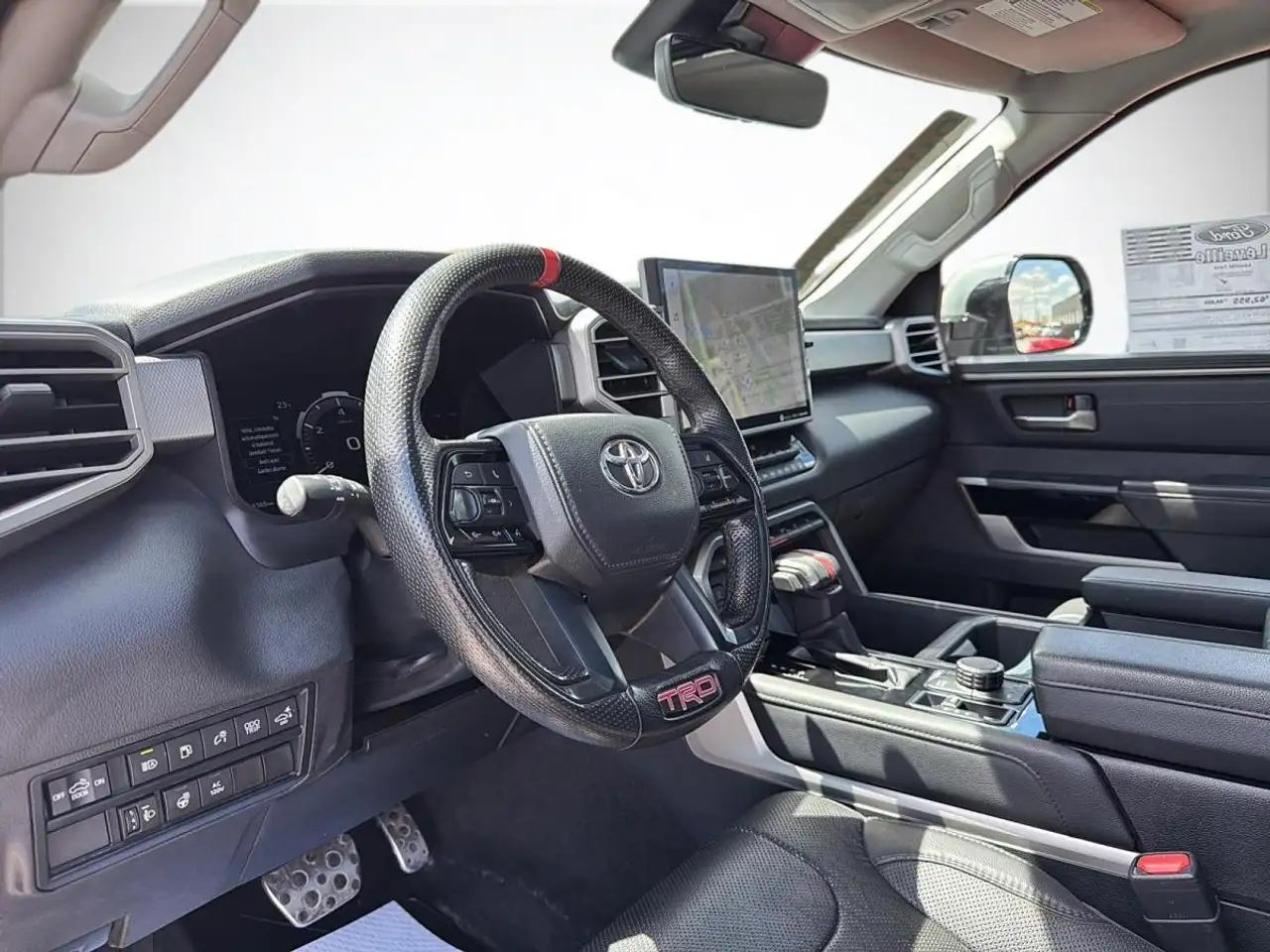 Toyota Tundra снимка Toyota Tundra