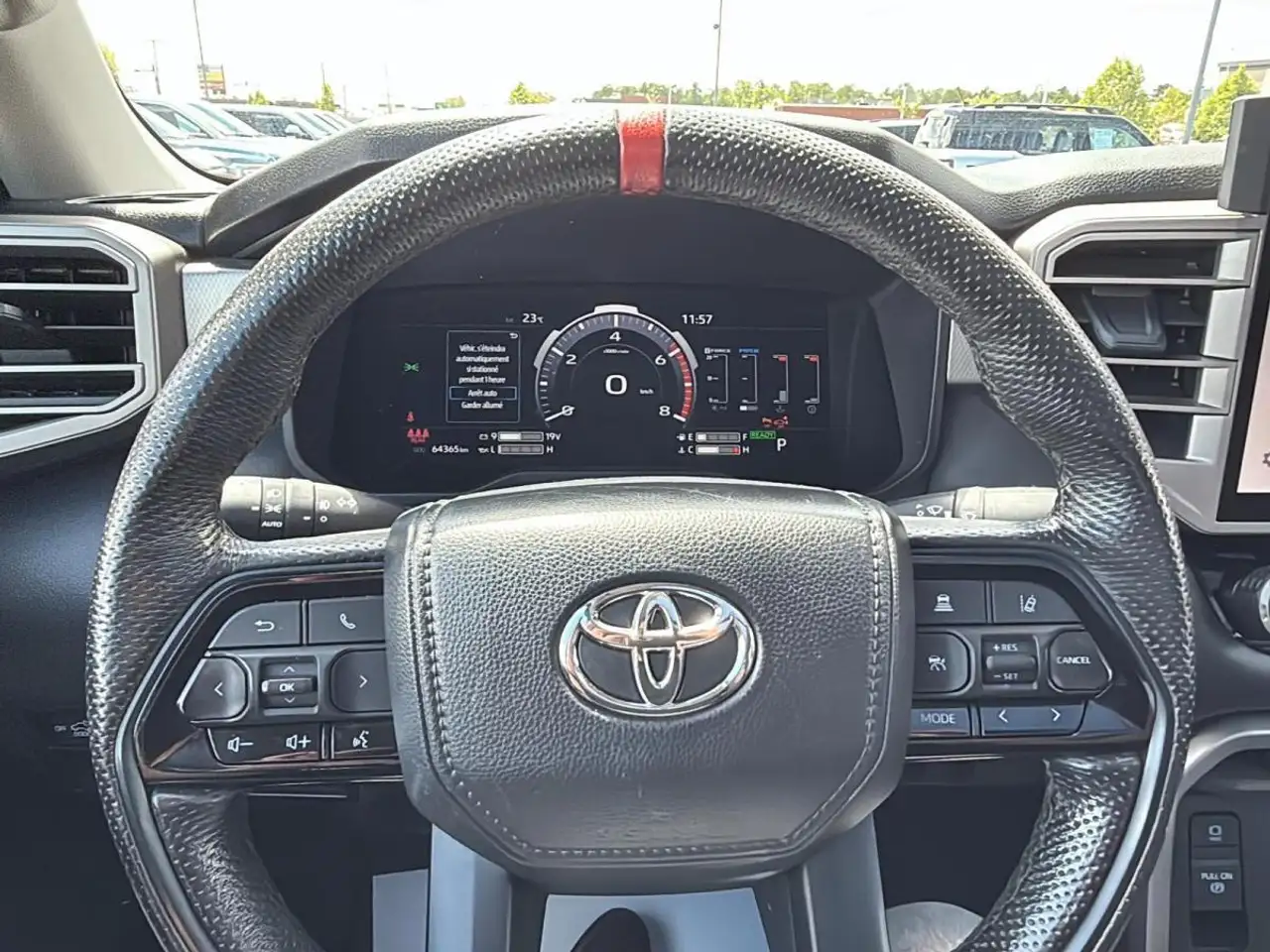 Toyota Tundra снимка Toyota Tundra