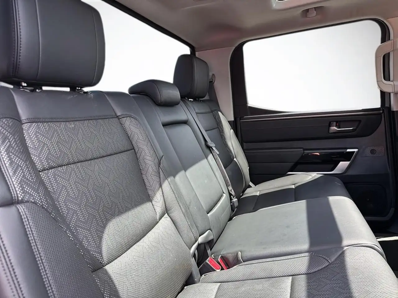 Toyota Tundra снимка Toyota Tundra