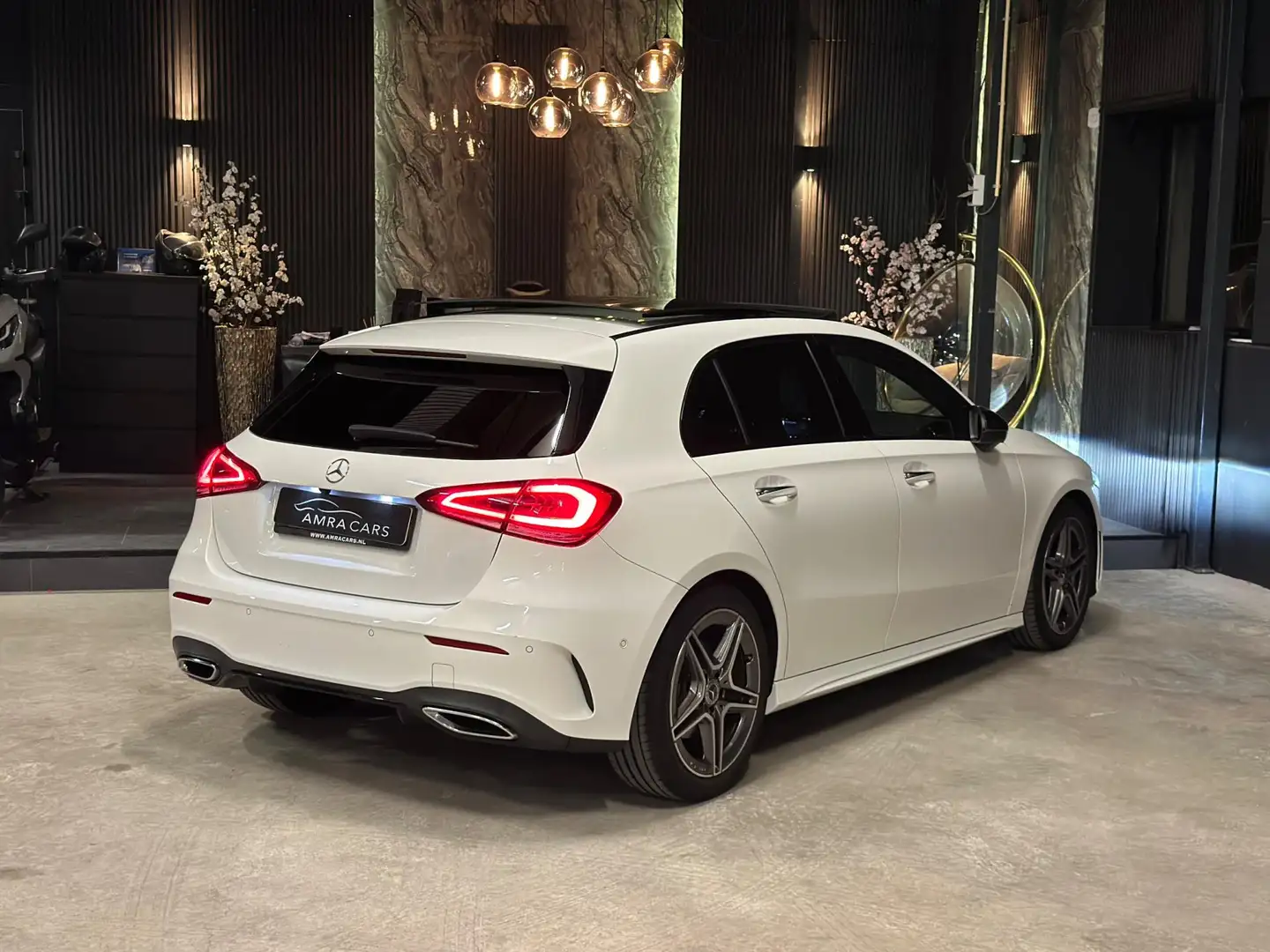 Mercedes-Benz A 200 AMG|PANO|SFEER|CAMERA Blanc - 2