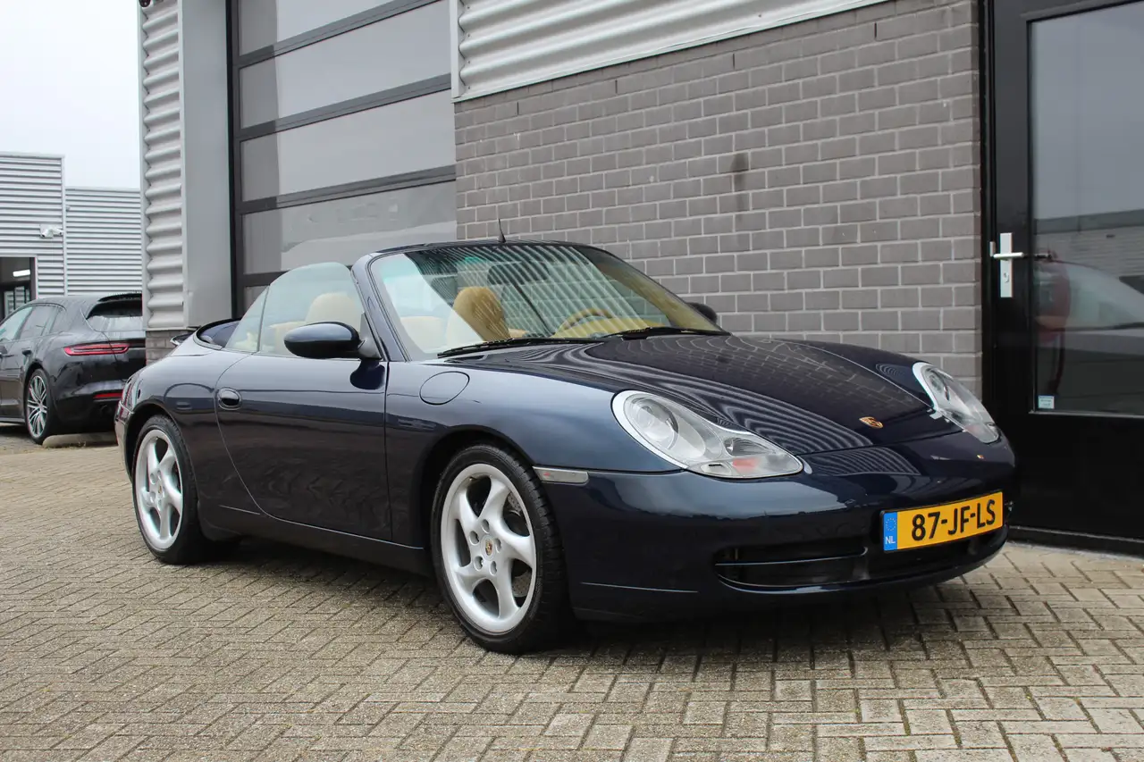 Porsche 996 Cabrio 3.4 Carrera / Automaat / Xenon / Hardtop, foto 6