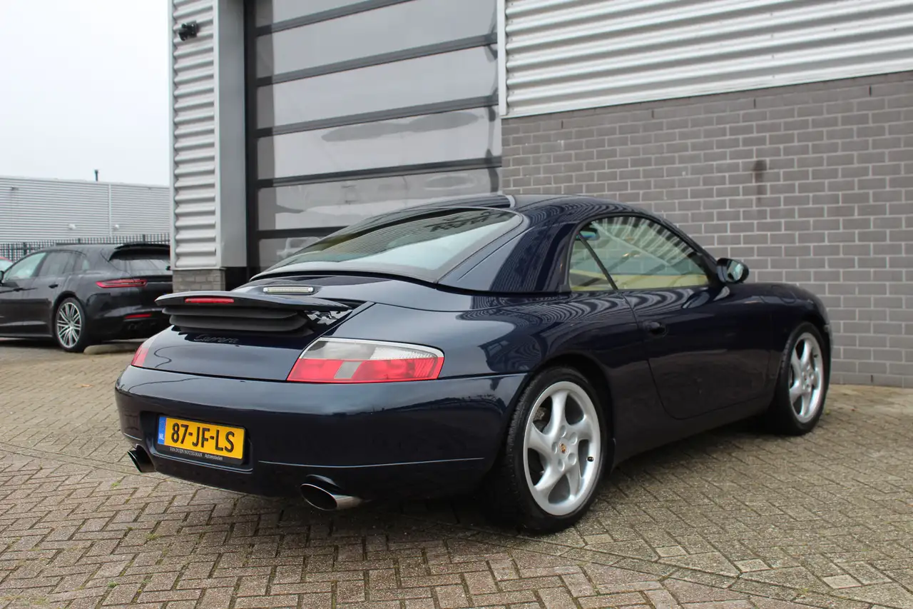 Porsche 996 Cabrio 3.4 Carrera / Automaat / Xenon / Hardtop, foto 8