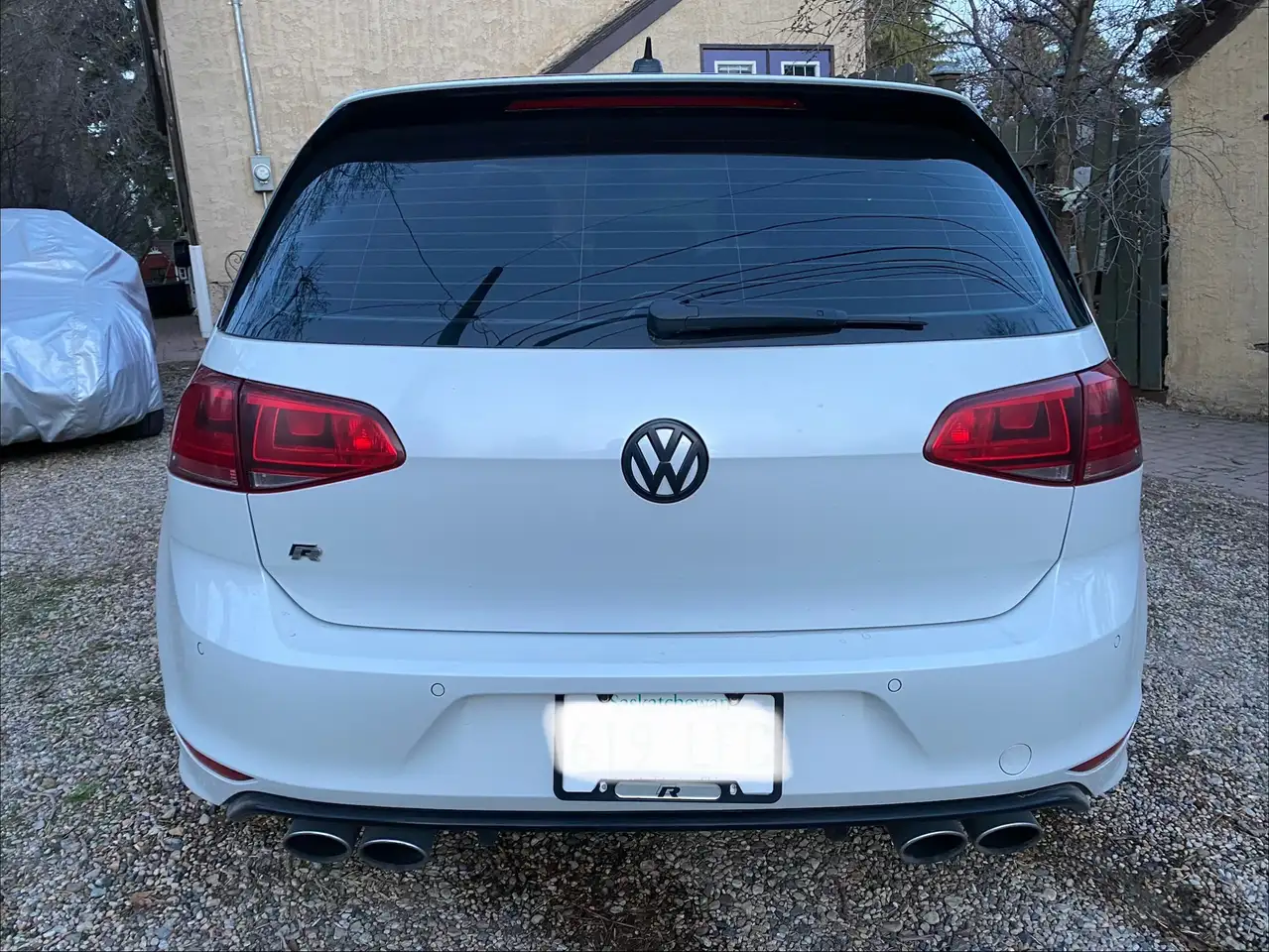 Volkswagen Golf R снимка Volkswagen Golf R