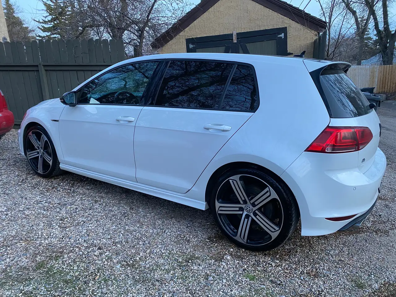Volkswagen Golf R снимка Volkswagen Golf R
