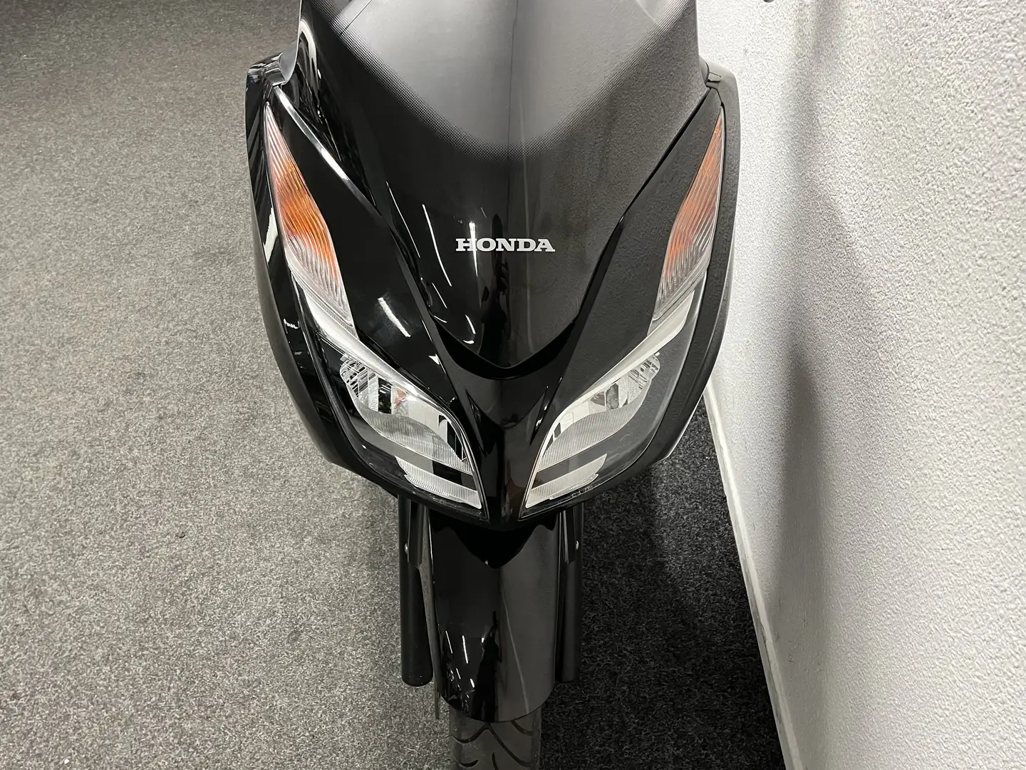 Honda Forza 300 Negro - 2
