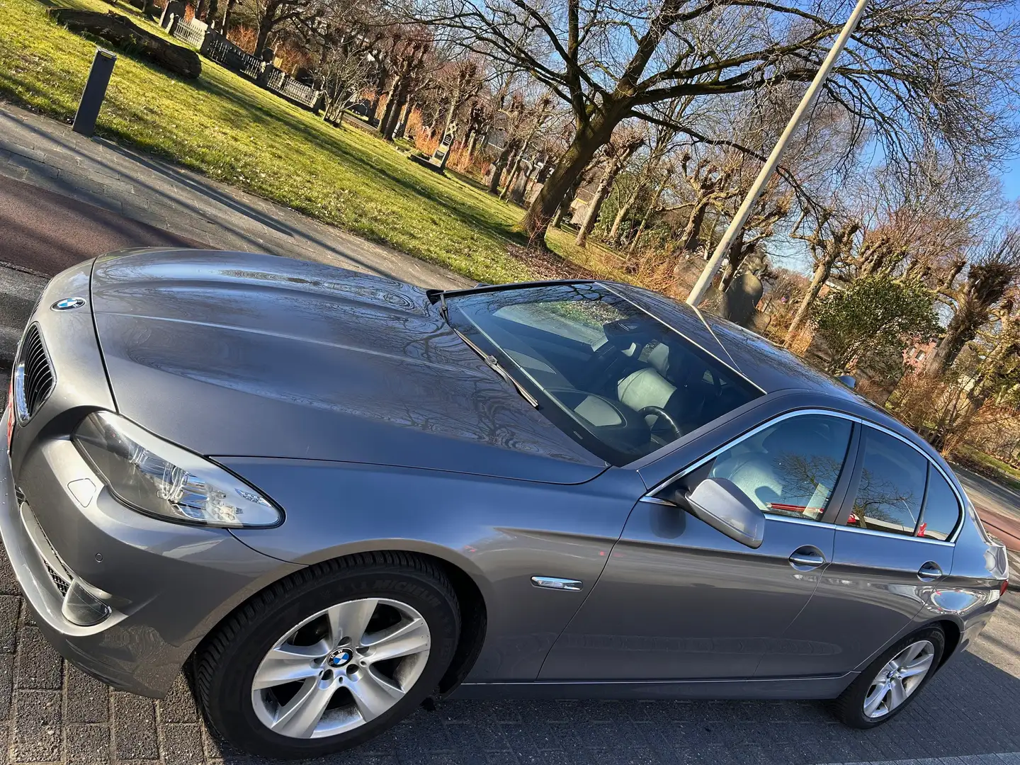 BMW 118 118d Aut. Urban Line Grijs - 2