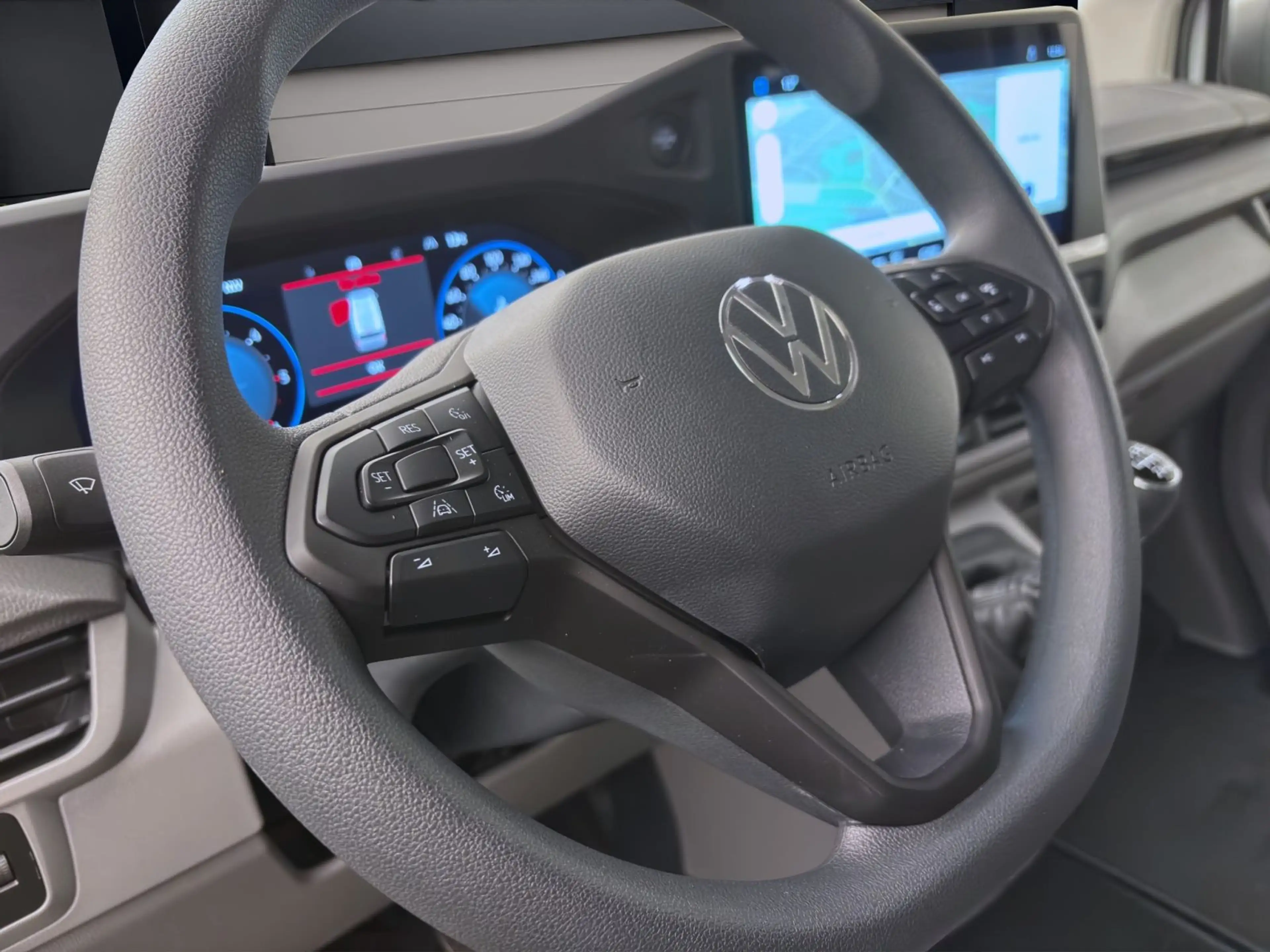 Volkswagen T7 Caravelle 2.0 TDI KR NAVI KAMERA LED PDC KLIM — photo 12