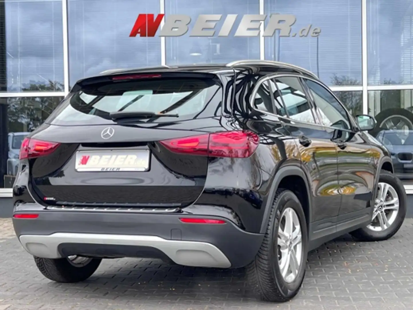 Mercedes-Benz GLA 180 LED Navi Sitzheiz. Parktronik Kamera Noir - 2