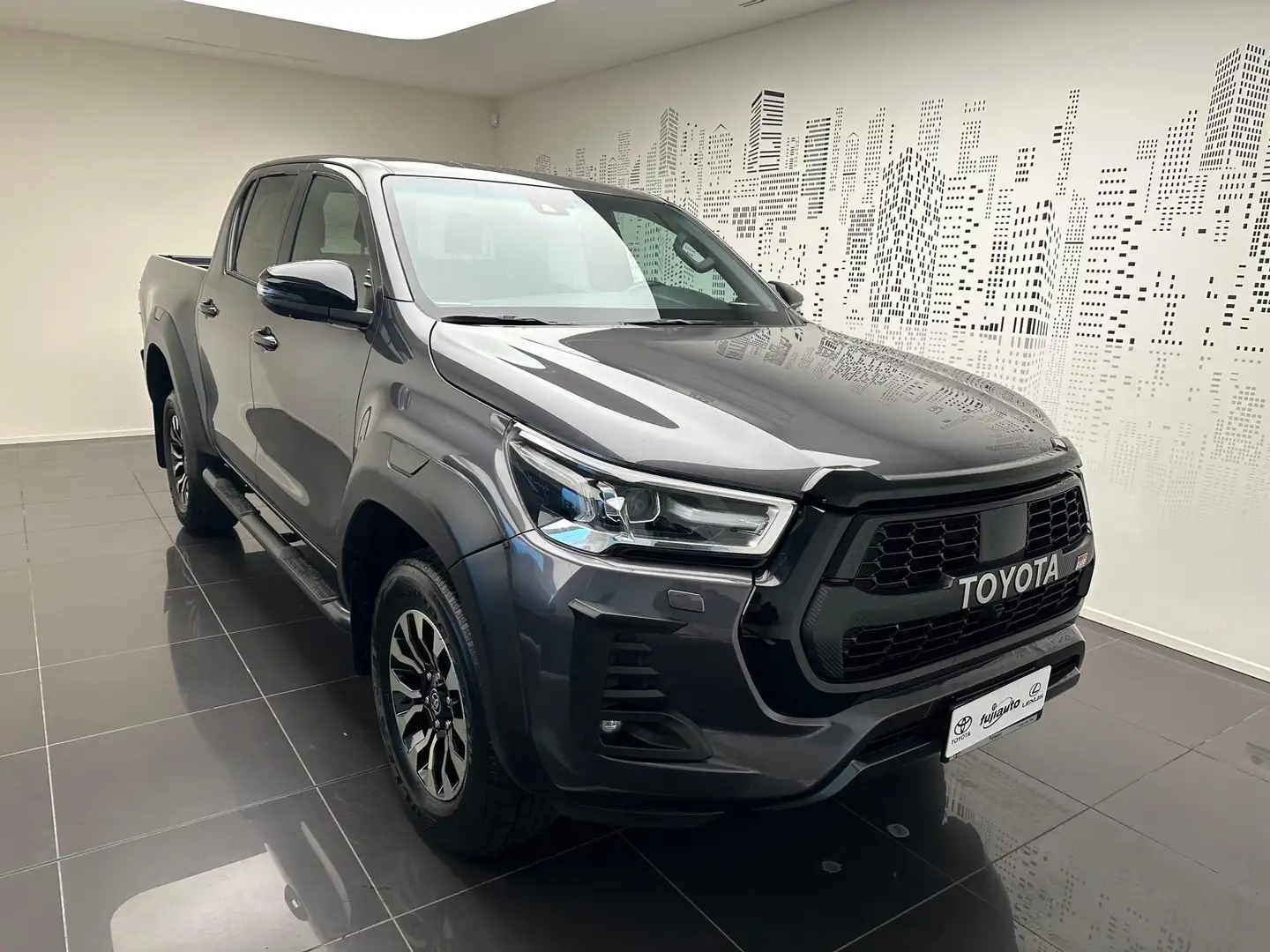 Toyota Hilux Hilux 2.8 D A/T DC 4WD GR SPORT Ezüst - 2