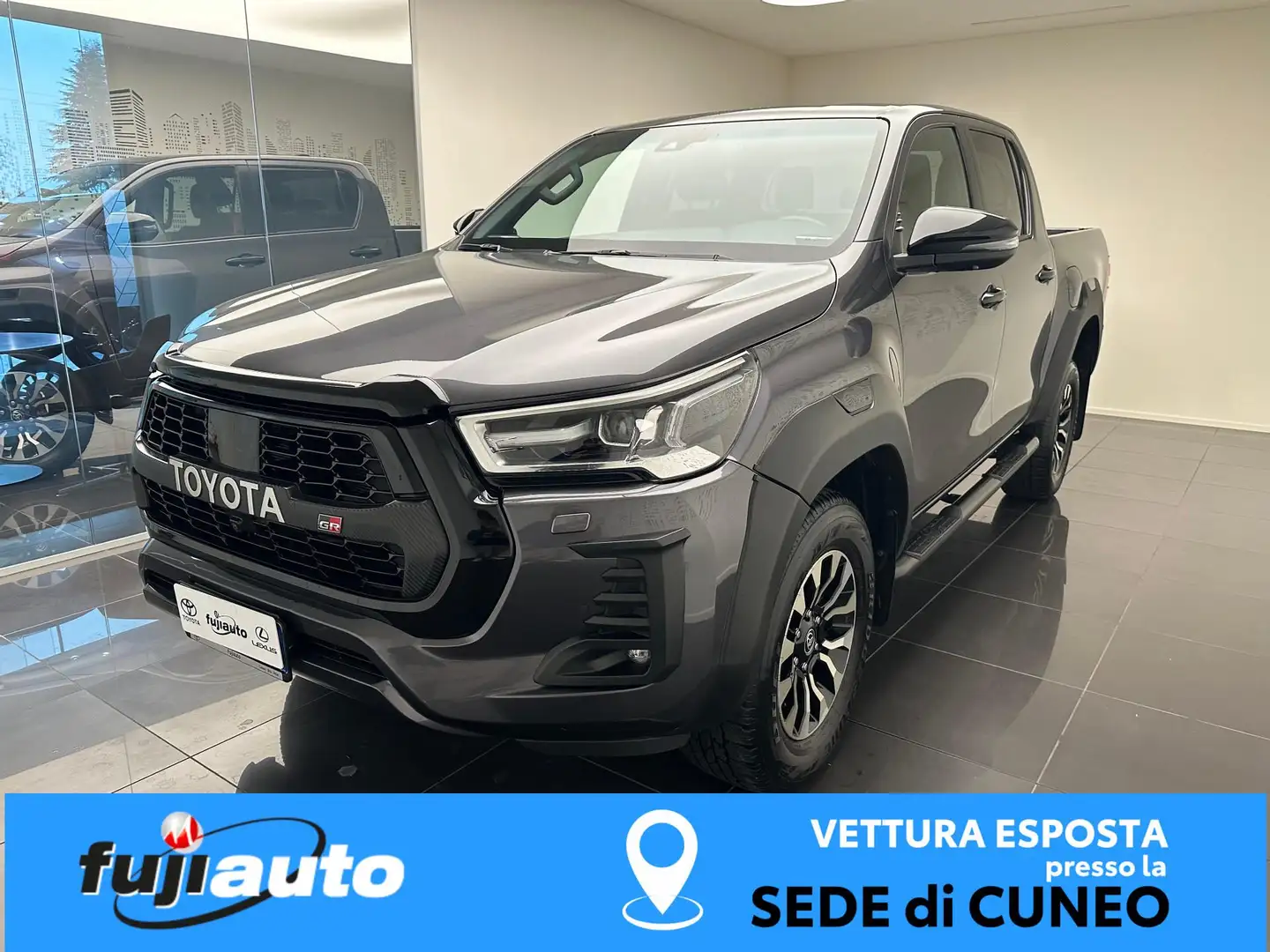 Toyota Hilux Hilux 2.8 D A/T DC 4WD GR SPORT Ezüst - 1