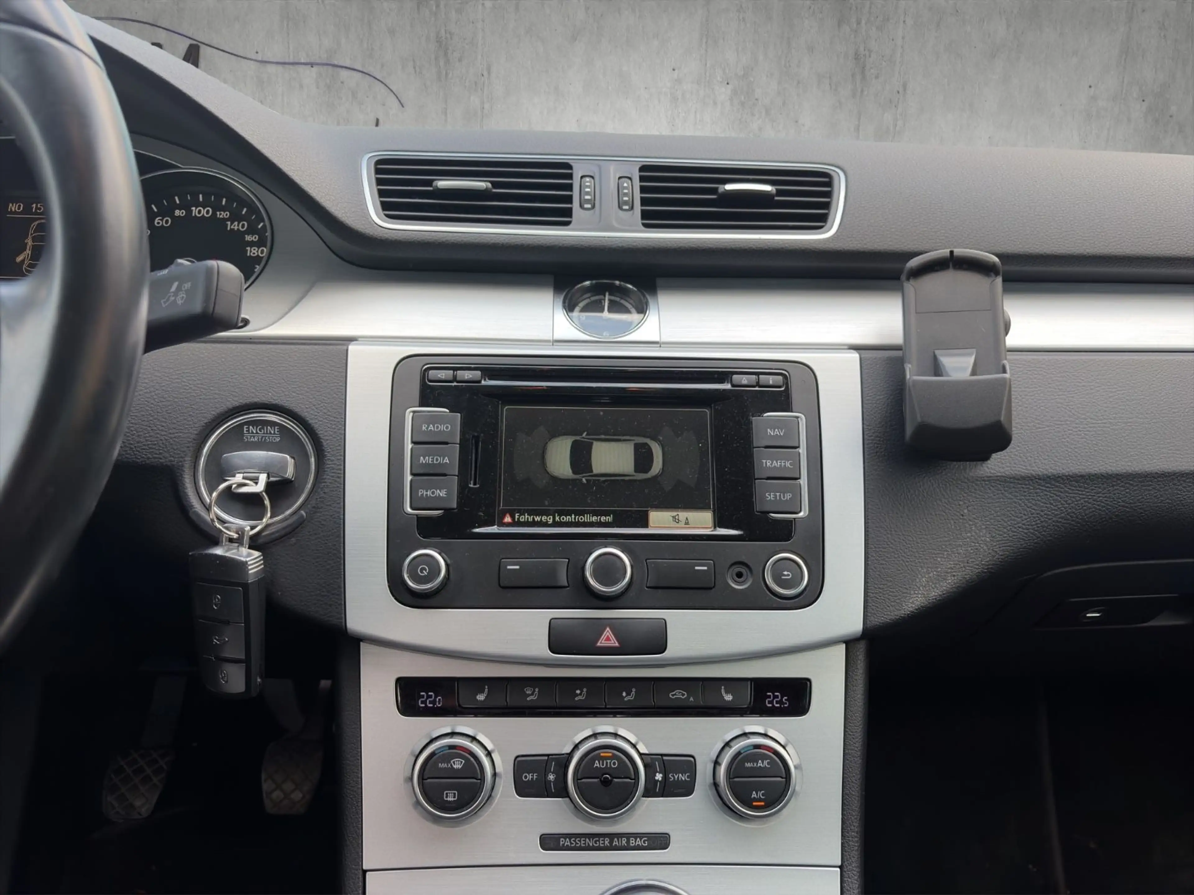 Volkswagen CC Basis BMT — photo 14