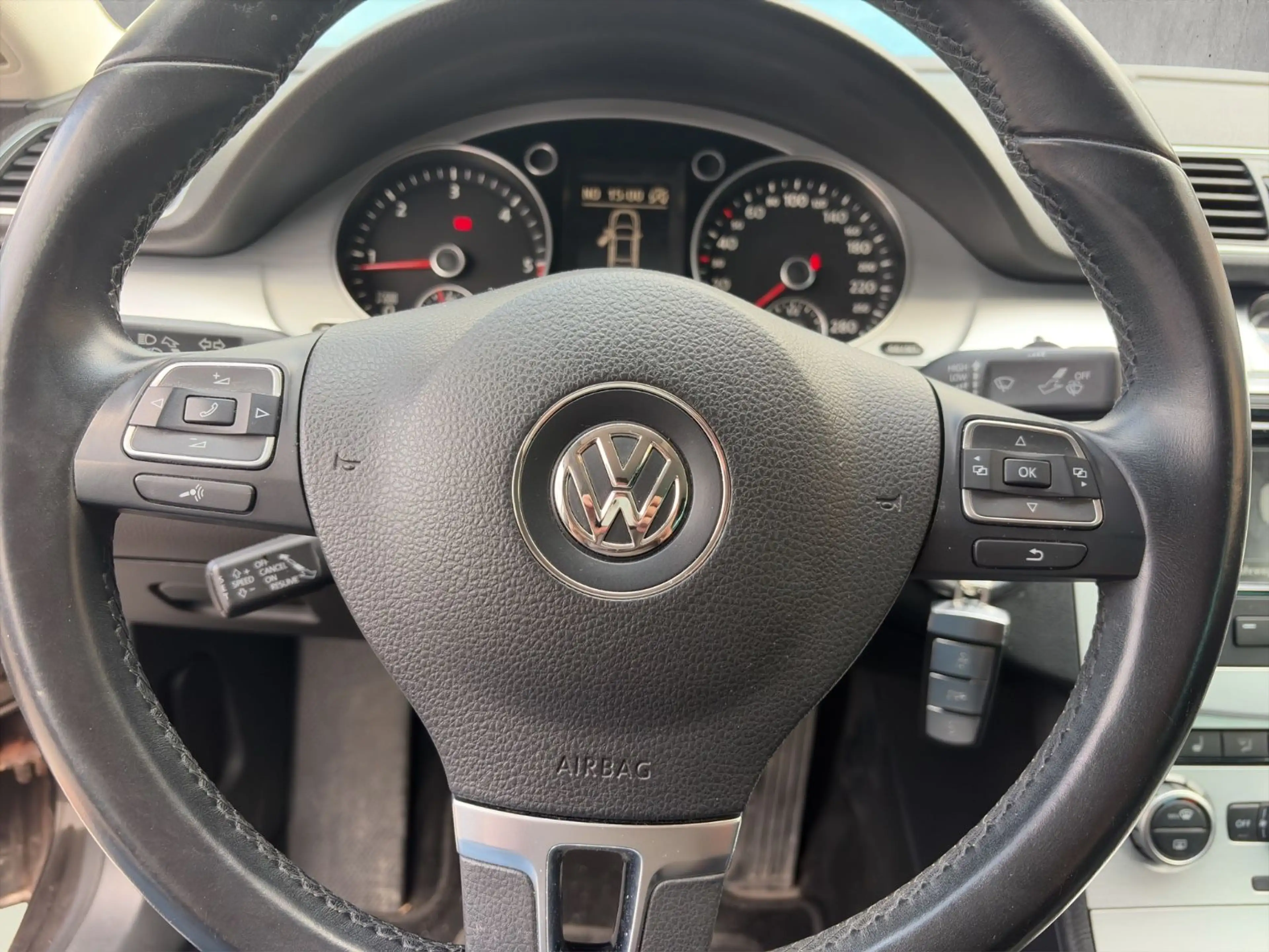 Volkswagen CC Basis BMT — photo 9