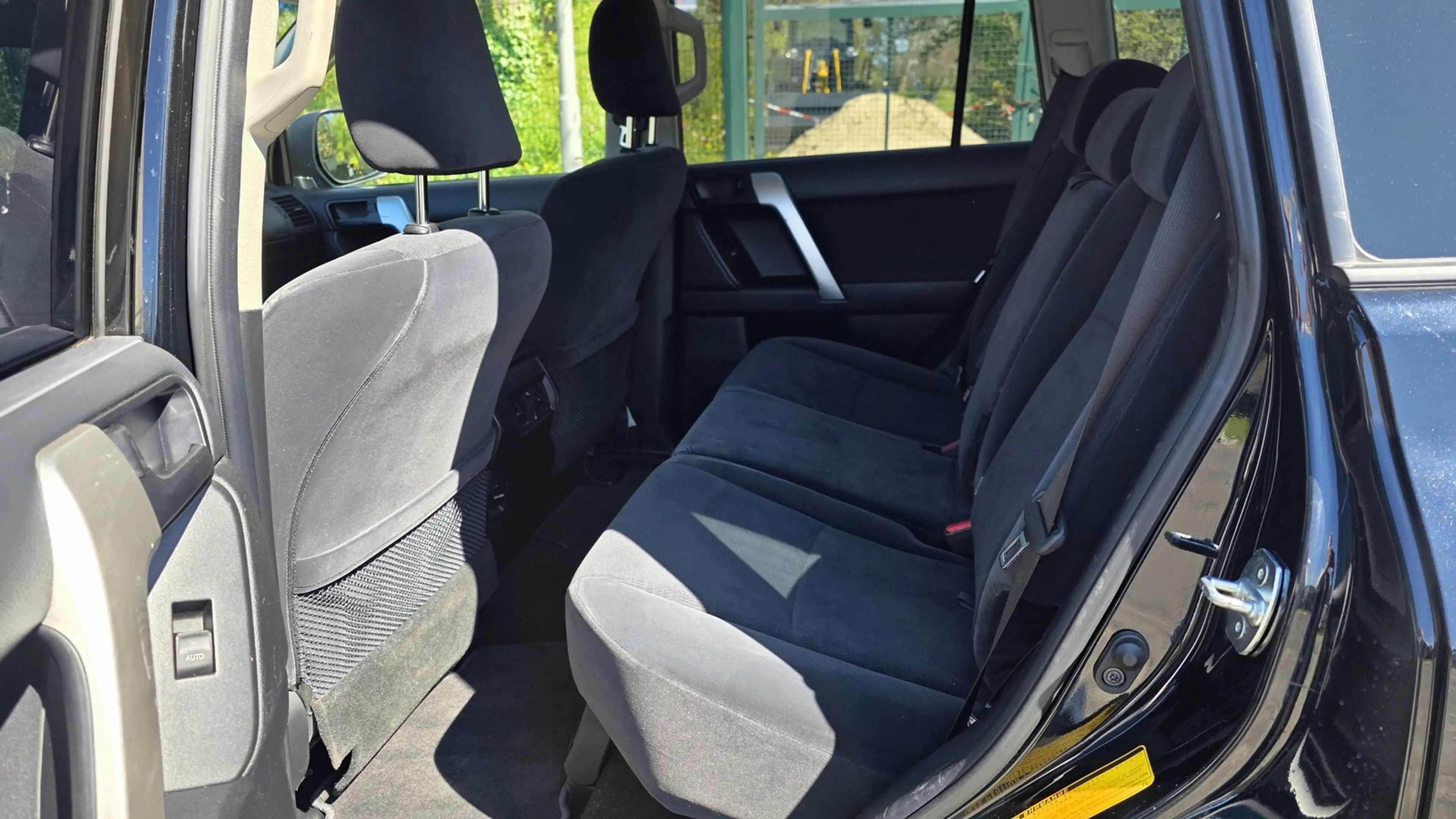 Toyota Land Cruiser 150 Comfort, Aut., Navi, KeylessGo — photo 11