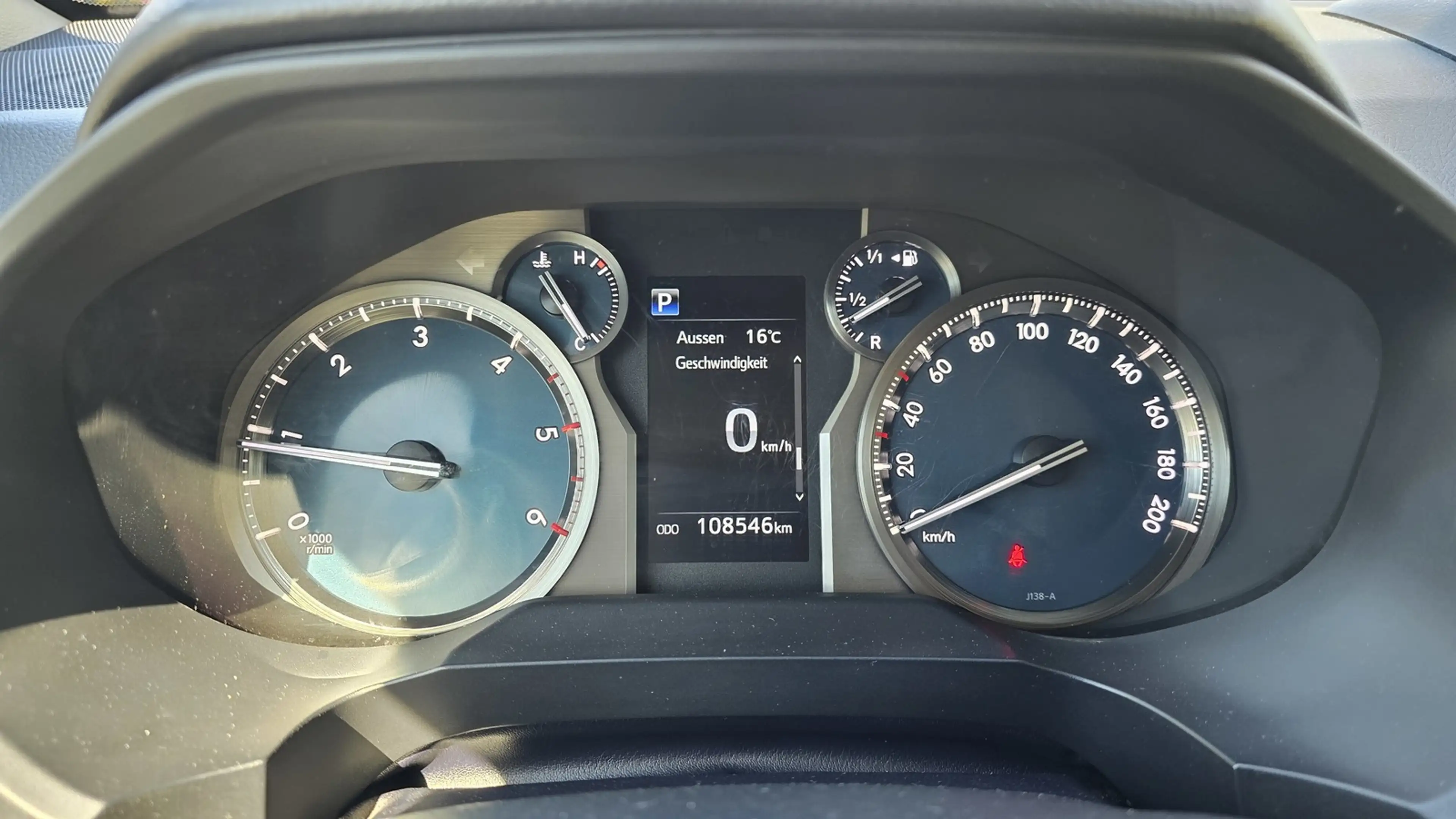 Toyota Land Cruiser 150 Comfort, Aut., Navi, KeylessGo — photo 16