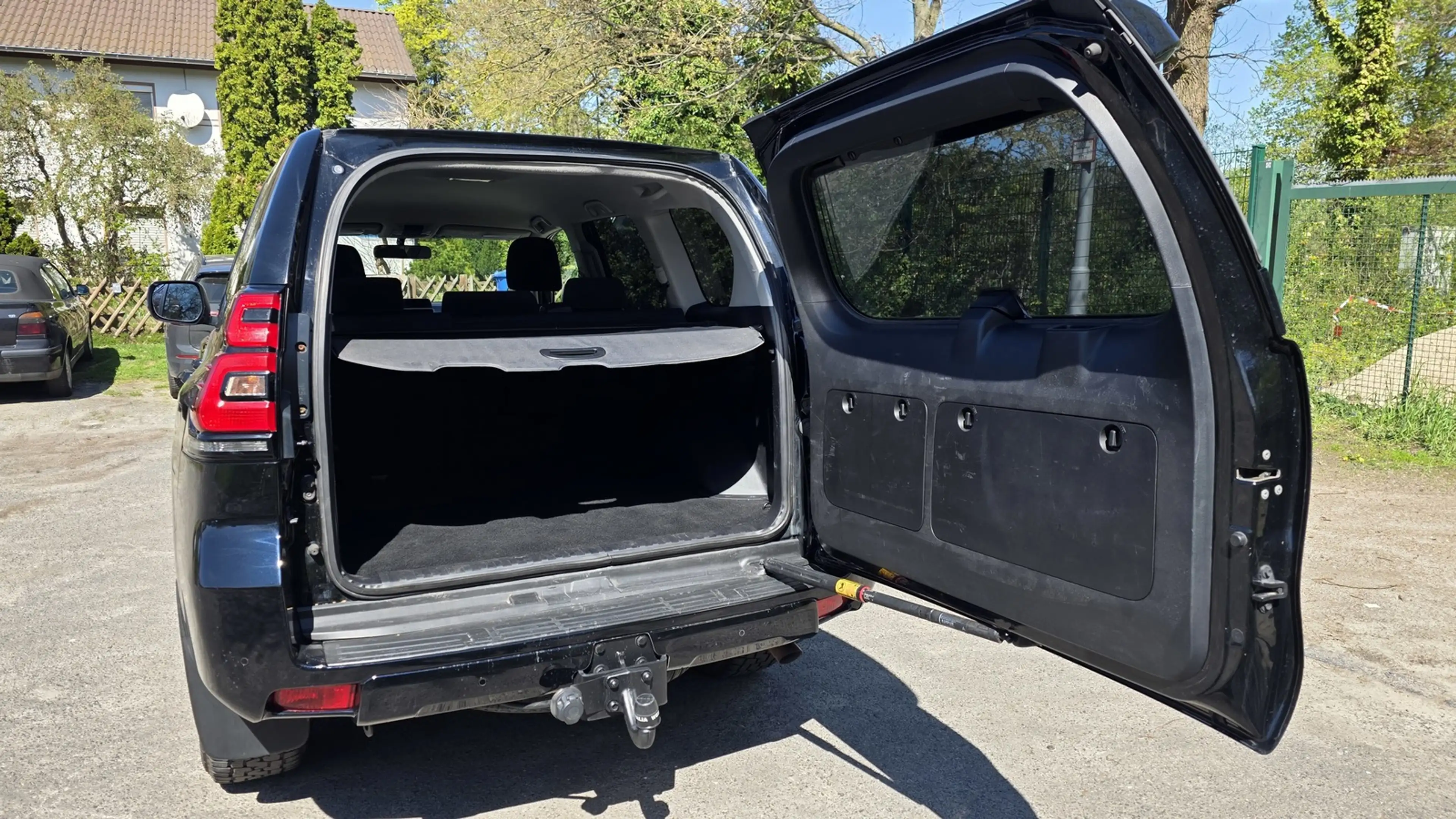 Toyota Land Cruiser 150 Comfort, Aut., Navi, KeylessGo — photo 9