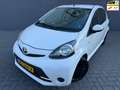 Toyota Aygo 1.0 VVT-i Comfort Orange*NEW APK*NAP*AIRCO*ELKT-RA Wit - thumbnail 1