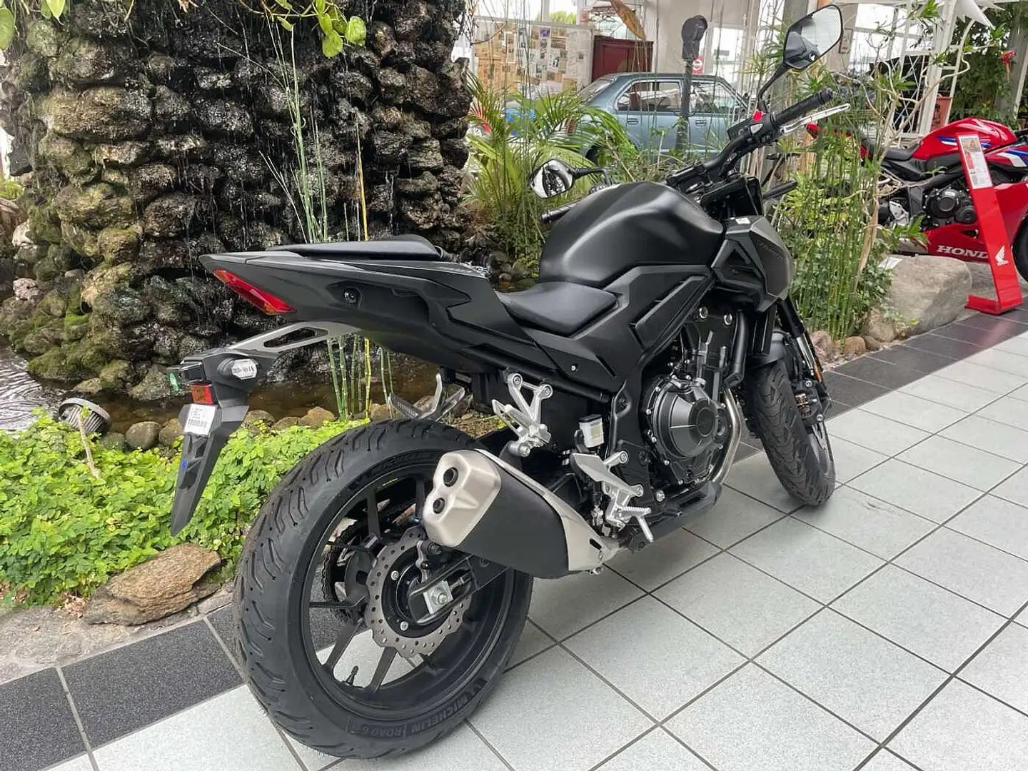 Honda CB 500 Hornet Czarny - 2