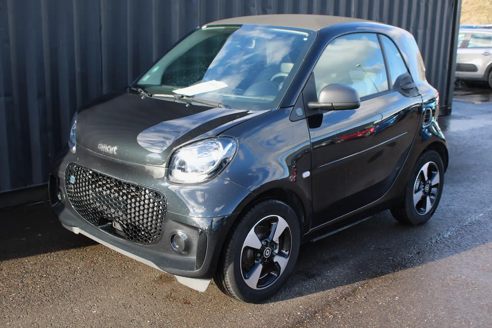 smart forTwo Coupé 82 Passion crna - 1