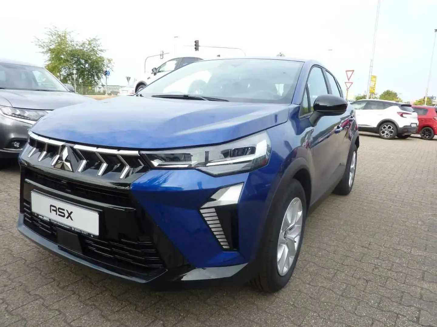 Mitsubishi ASX BASIS 1.0 T-Benziner 6-Gang Bleu - 1
