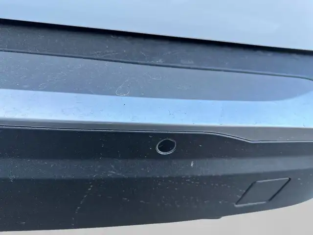 Peugeot 2008 view 4