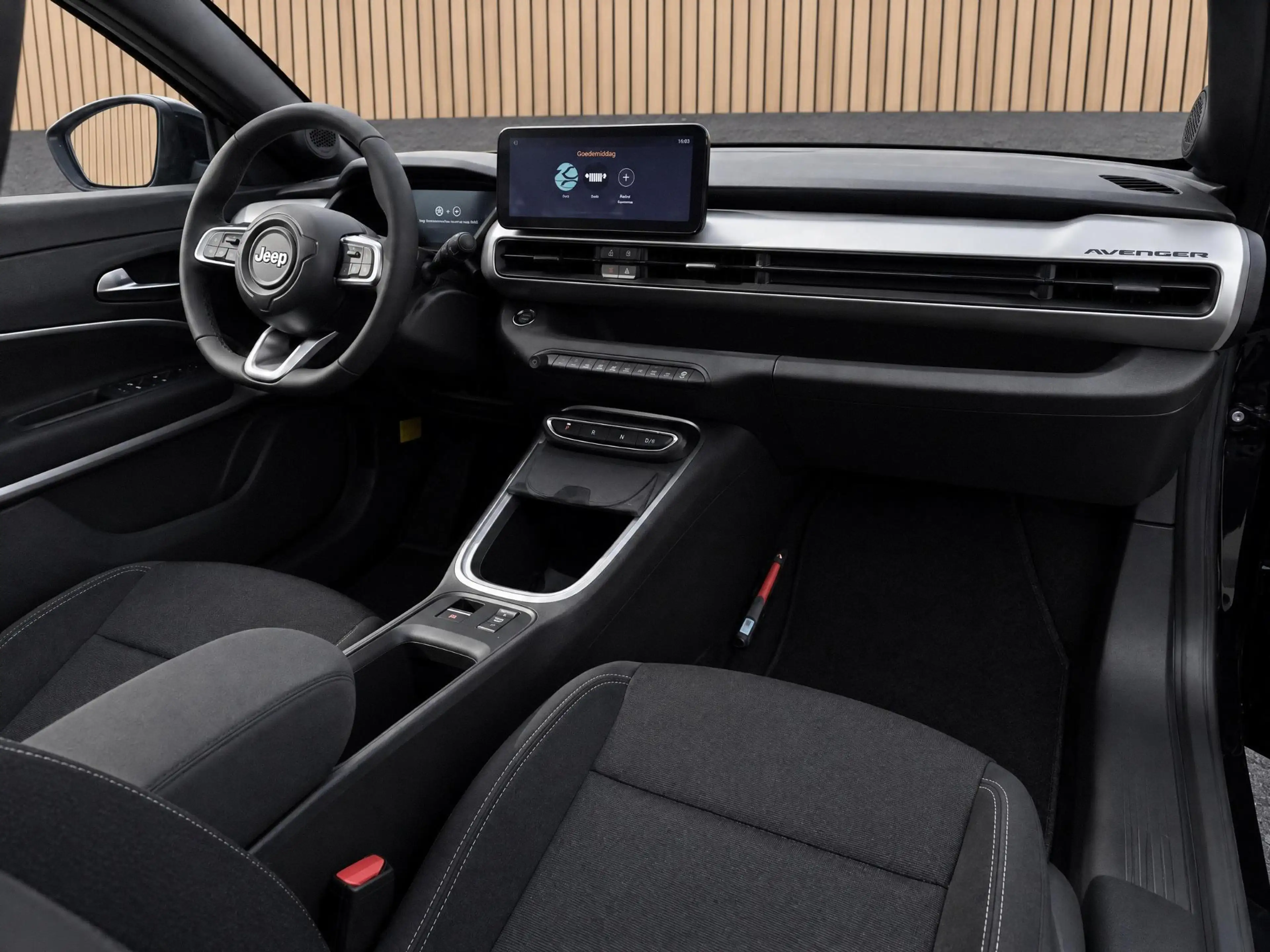 Jeep Avenger 1.2 e-Hybrid Summit | Navi / Panoramadak / Camera — photo 3