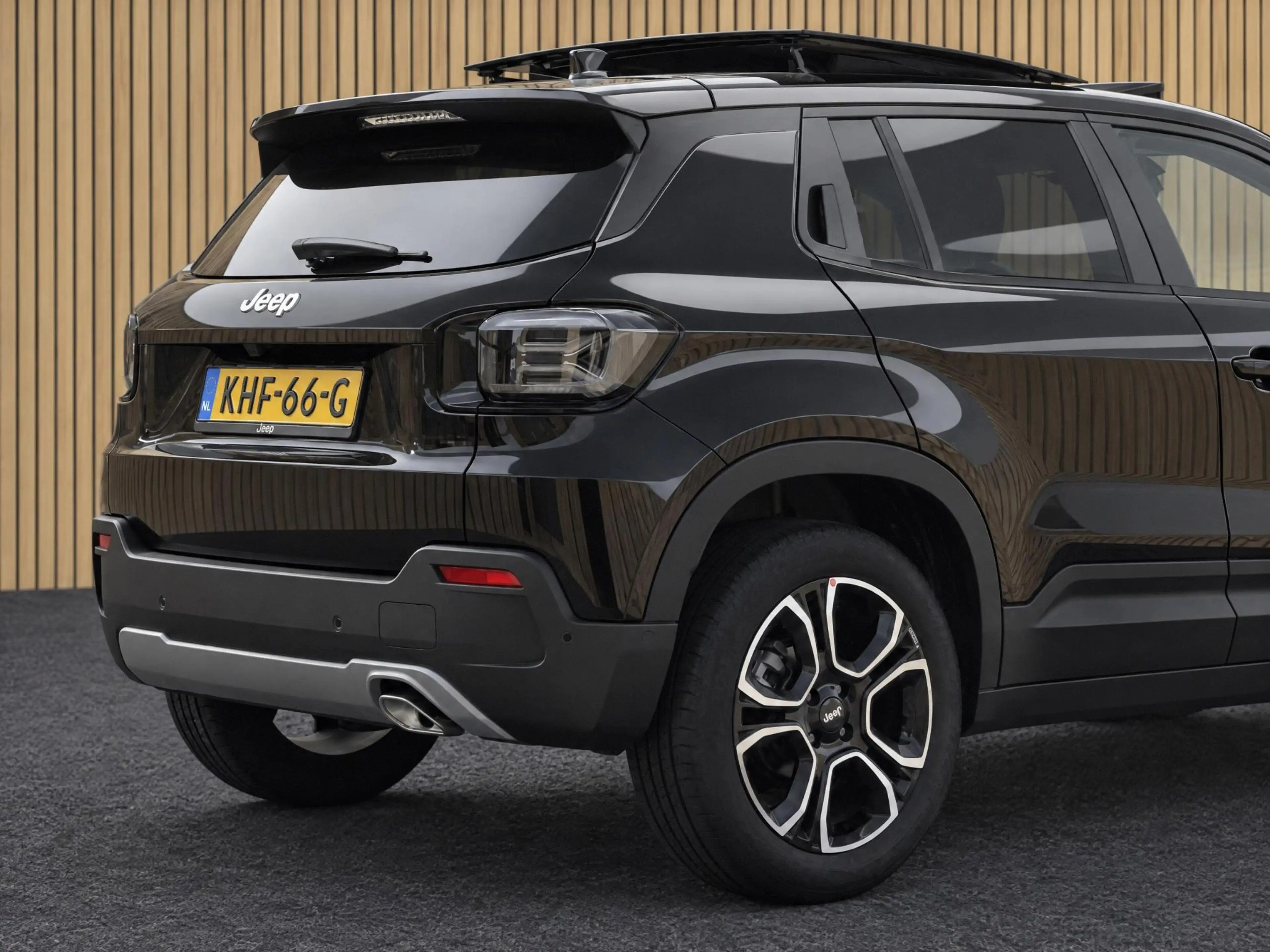 Jeep Avenger 1.2 e-Hybrid Summit | Navi / Panoramadak / Camera — photo 10