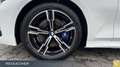 BMW 320 i Tou M Sport,LCPro.AHK,HuD,adLED,360° Weiß - thumbnail 3