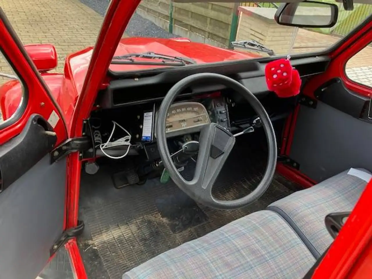 Citroen 2CV6 club, foto 4