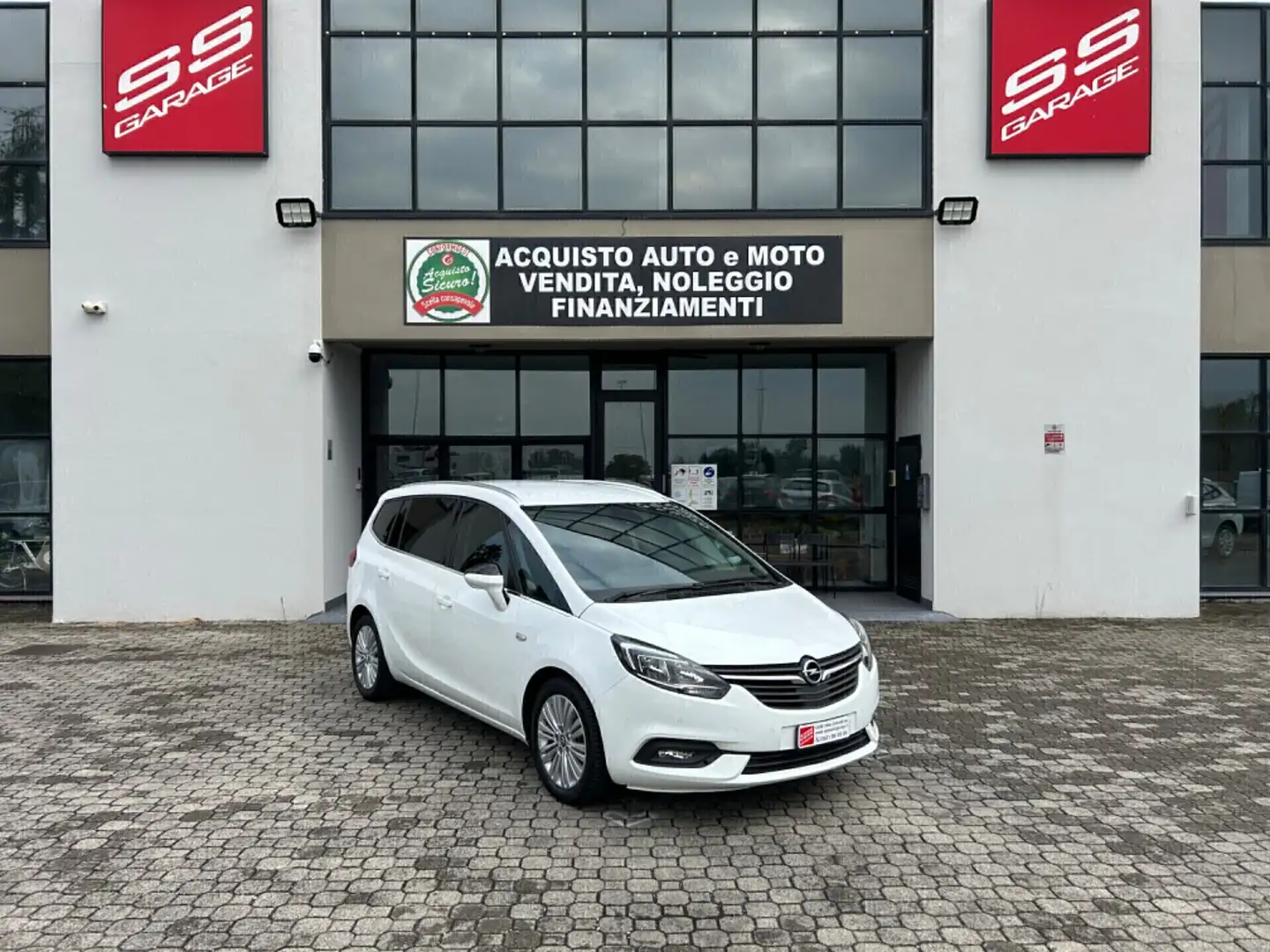Opel Zafira 2.0 CDTi 170CV aut. Innovation Weiß - 1