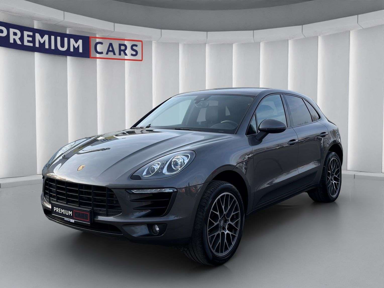 Second hand Porsche Macan 