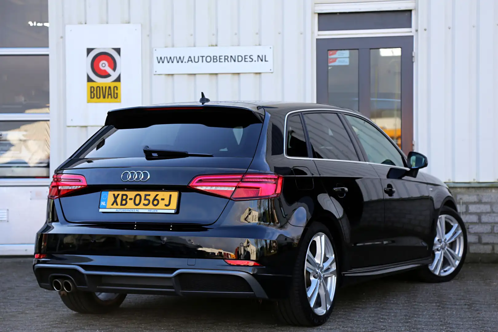 Audi A3 Sportback 35 TFSI 150PK S Line Aut.*BTW*NL-Auto*Pe Zwart - 2