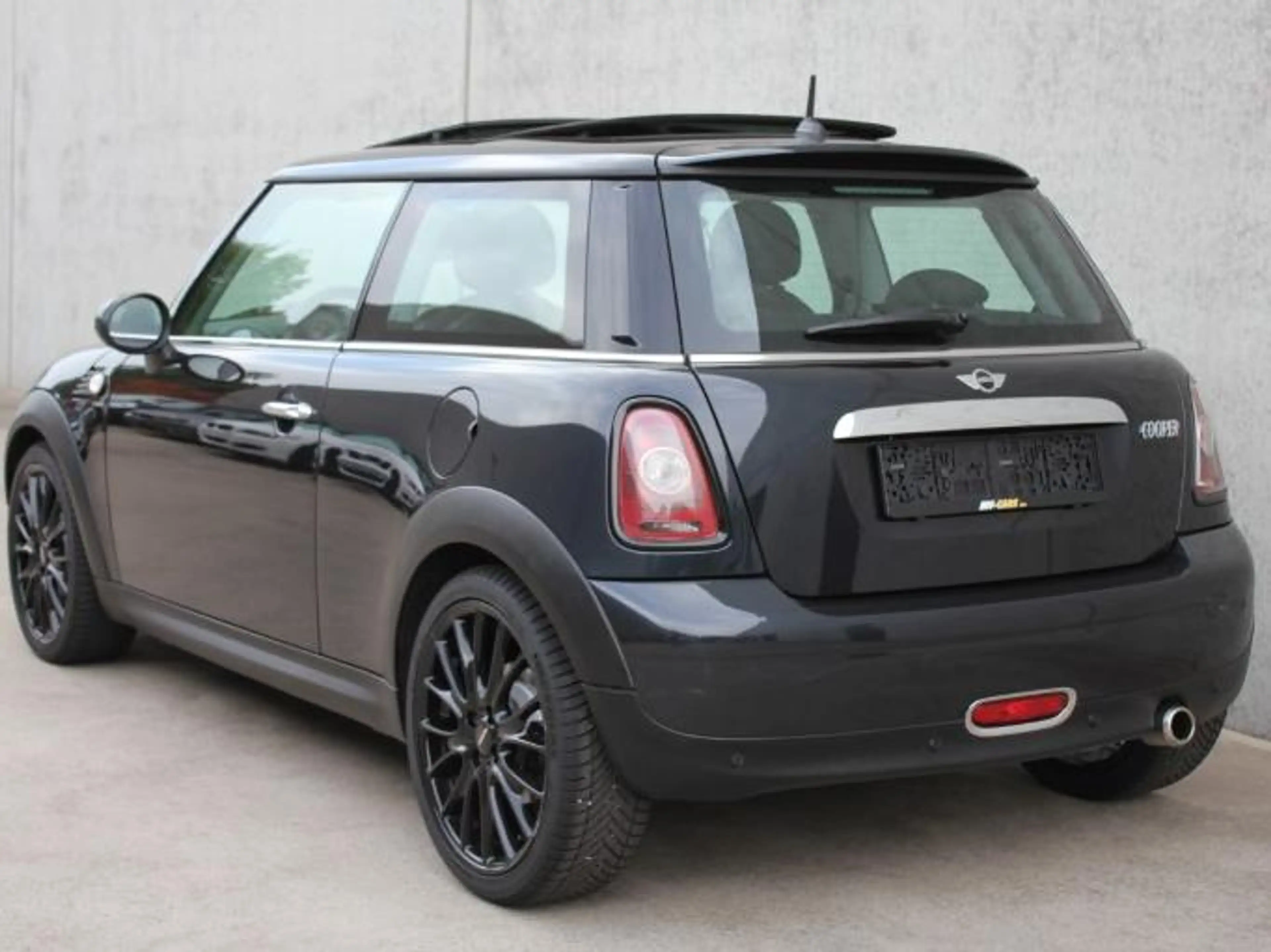 MINI Cooper Mini 1.6i Cooper/ Panodak/Zetelv./cruise control — photo 4
