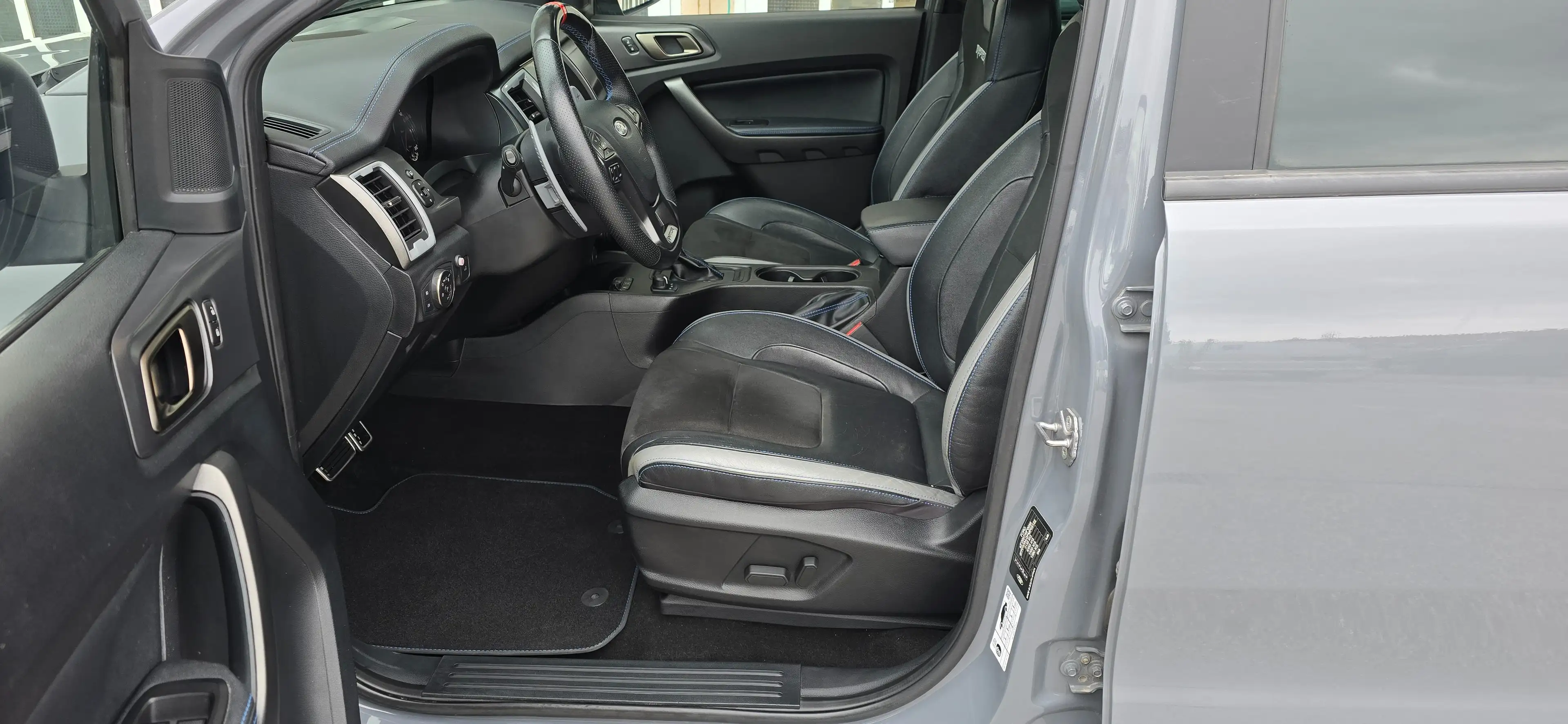 Ford Ranger Raptor Raptor DK 4x4*Hardtop*Bull Bar*Seilwinde*Kamera* — photo 11