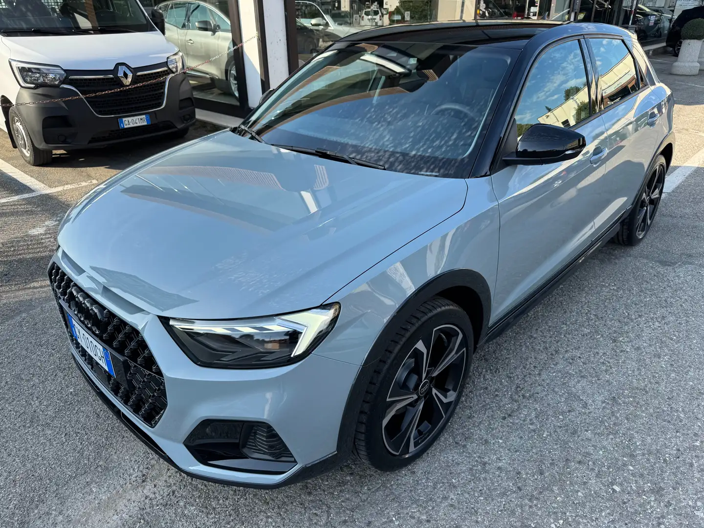 Audi A1 Allstreet 30 1.0 tfsi Identity Contrast 116cv s tr Grigio - 1