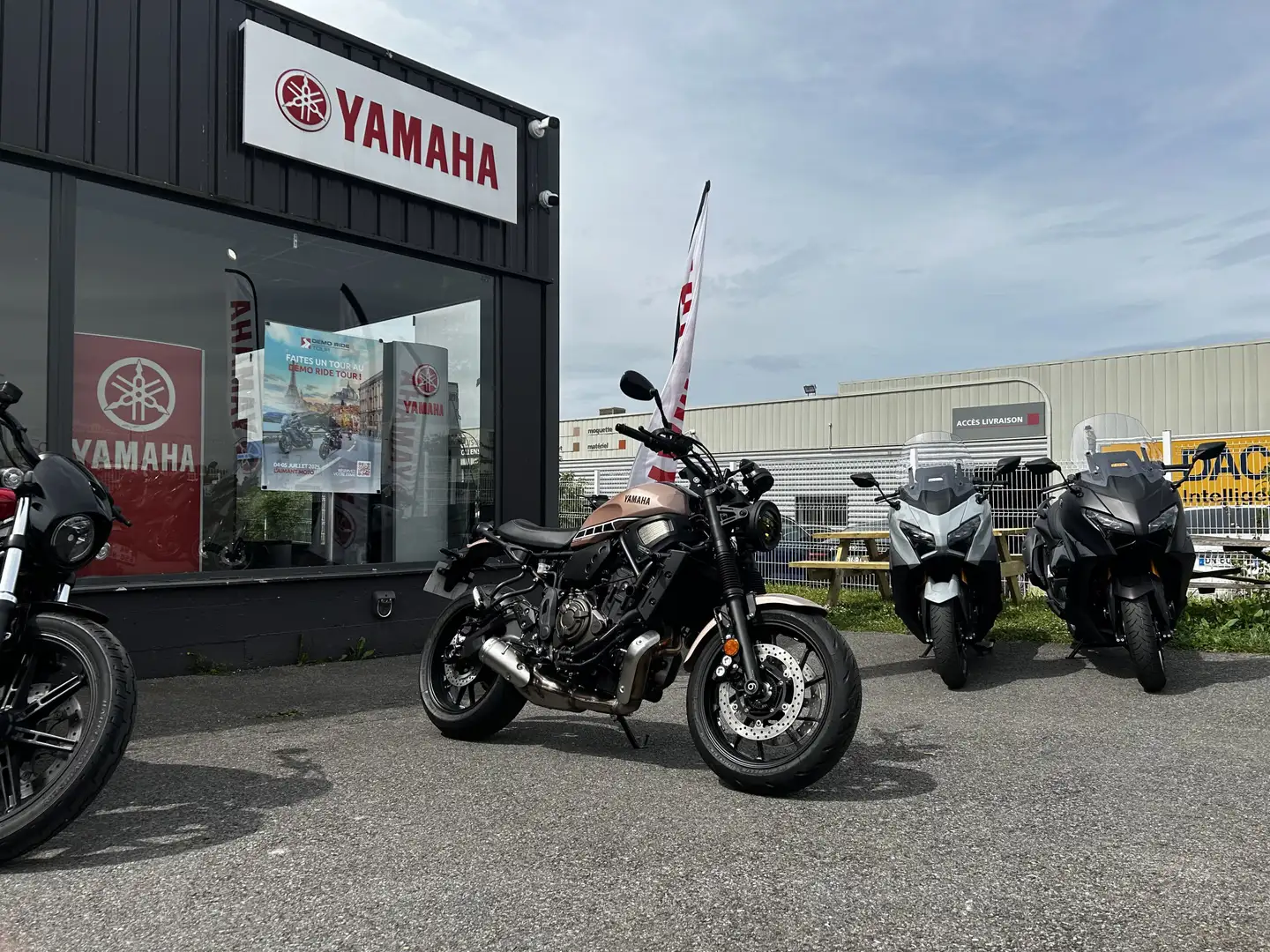 Yamaha XSR 700 Rouge - 1