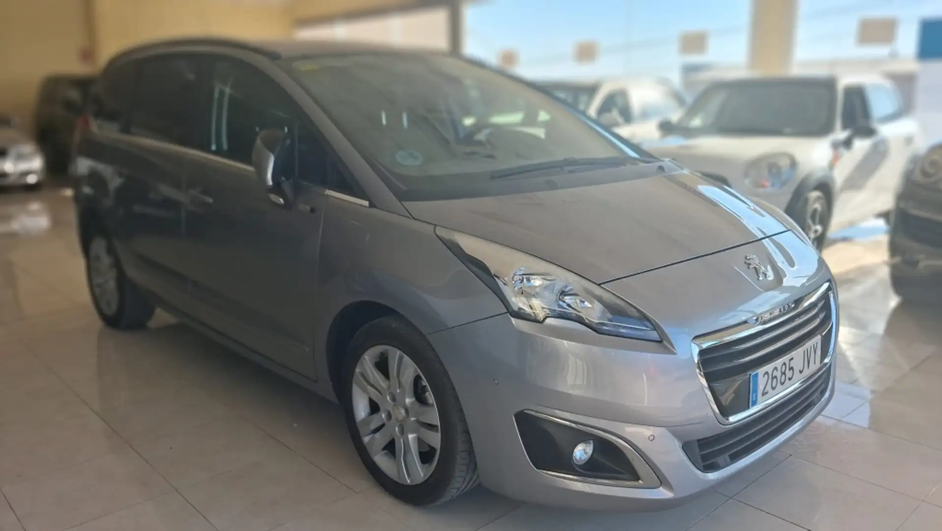 Peugeot 5008 1.6 BlueHDi Style 7 pl. 120 Gris - 2