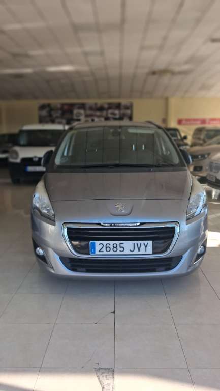 Peugeot 5008 1.6 BlueHDi Style 7 pl. 120 - foto 1