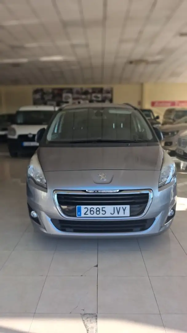 Peugeot 5008 1.6 BlueHDi Style 7 pl. 120 Gris - 1
