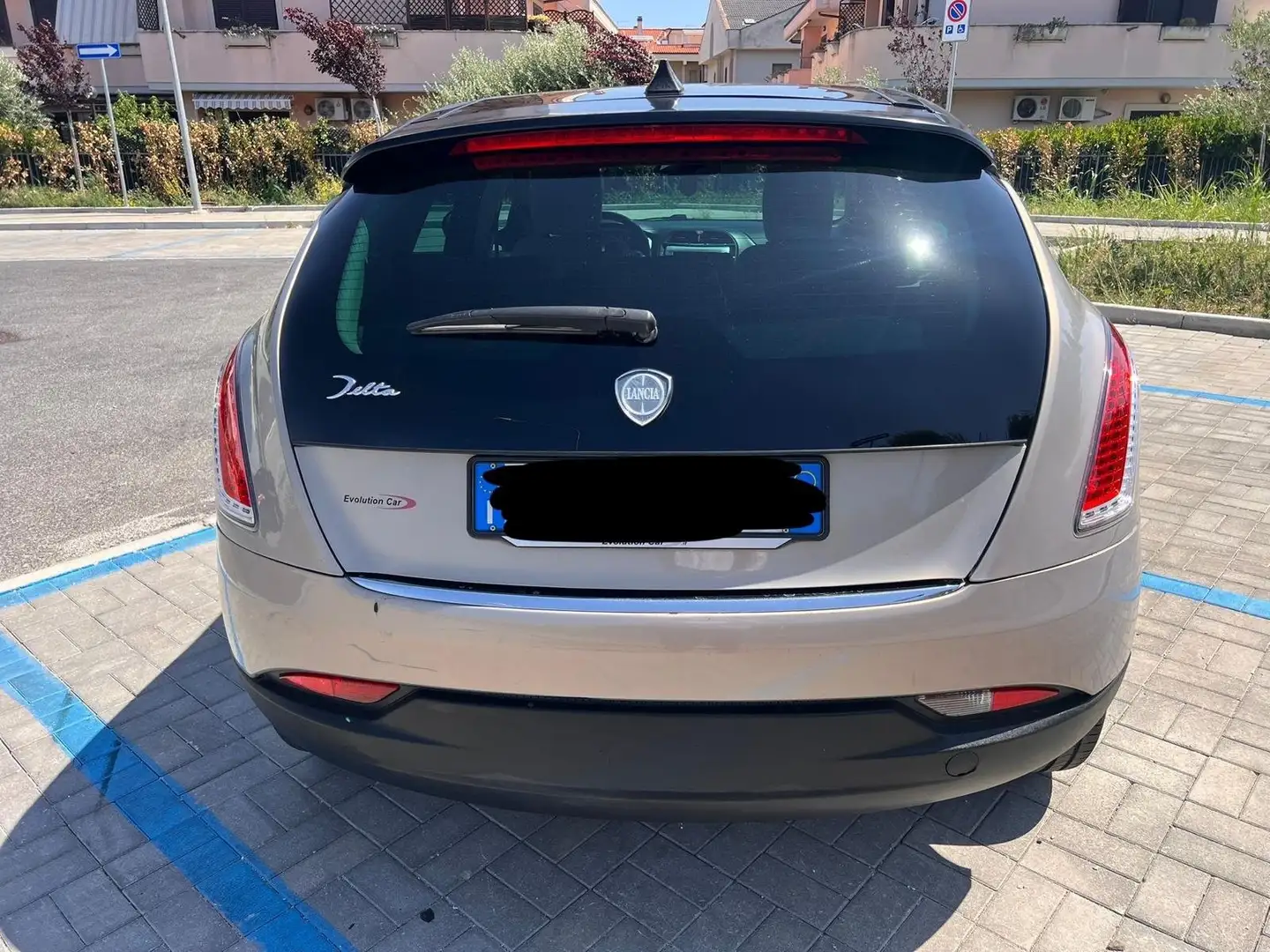 Lancia Delta Delta 1.6 mjt Platino 120cv selectronic dpf Marrón - 2