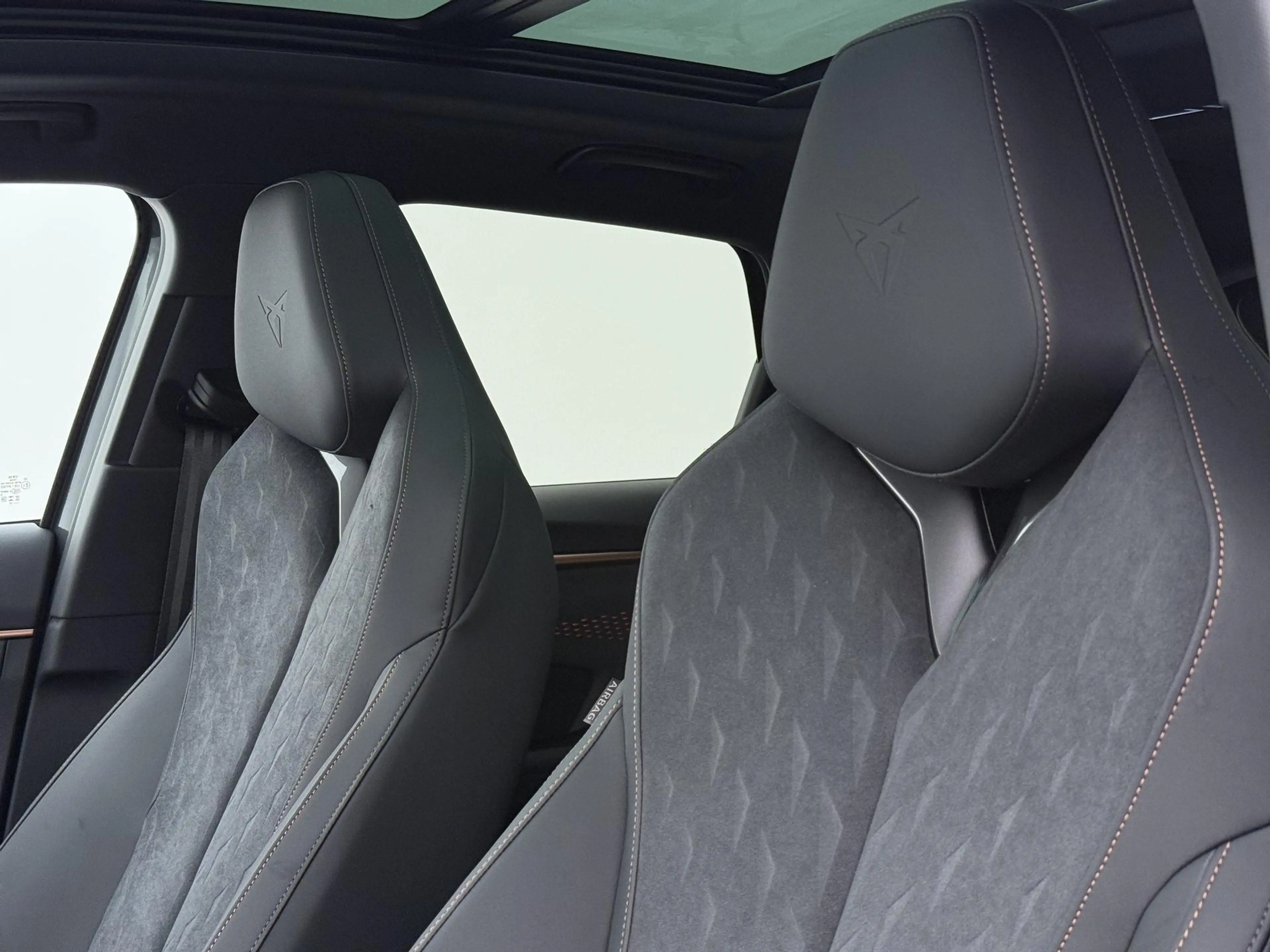 CUPRA Terramar 1.5 TSI e-Hybrid VZ 272 PK | Pano dak | Trekhaak | — photo 7