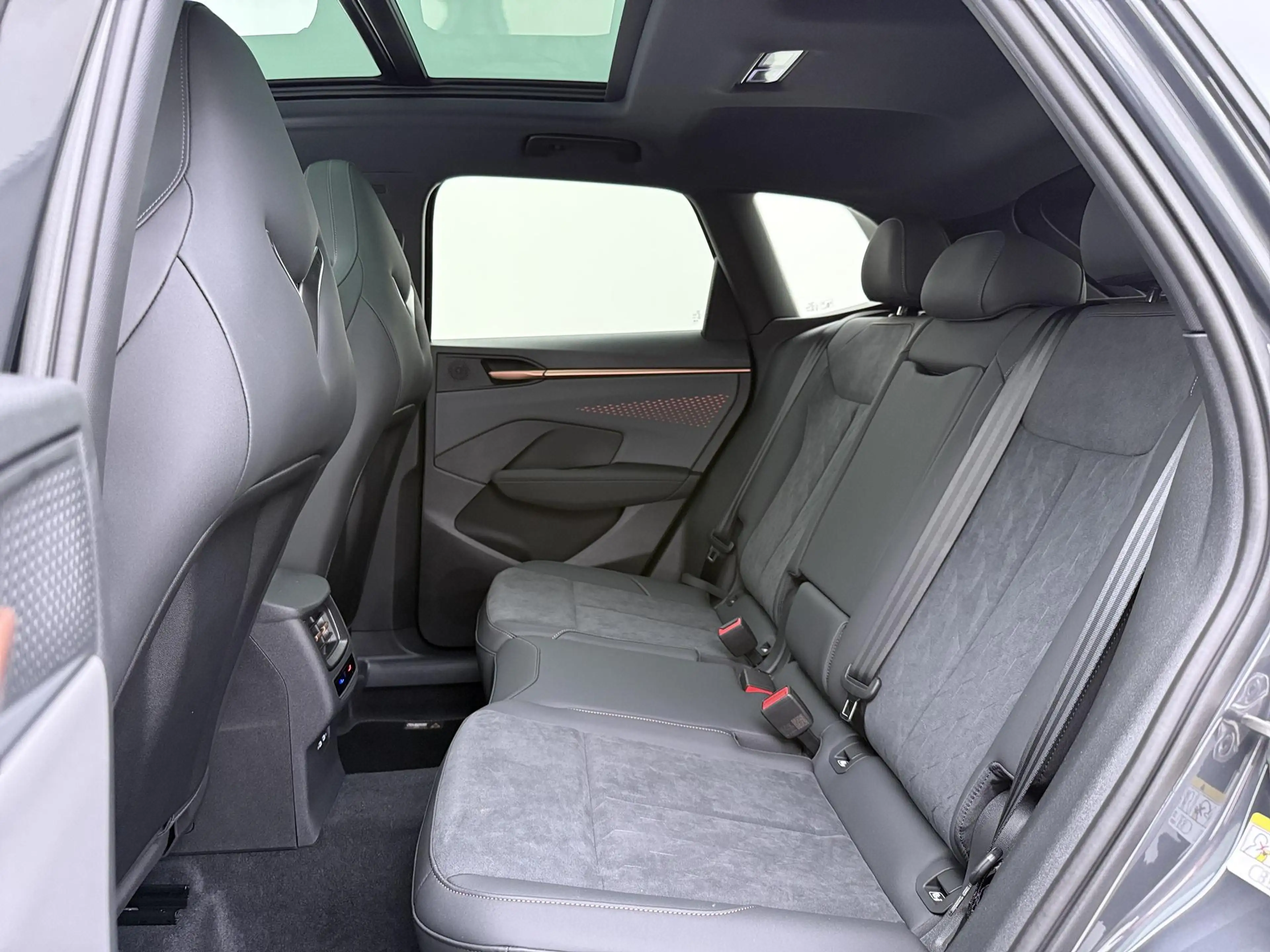 CUPRA Terramar 1.5 TSI e-Hybrid VZ 272 PK | Pano dak | Trekhaak | — photo 8